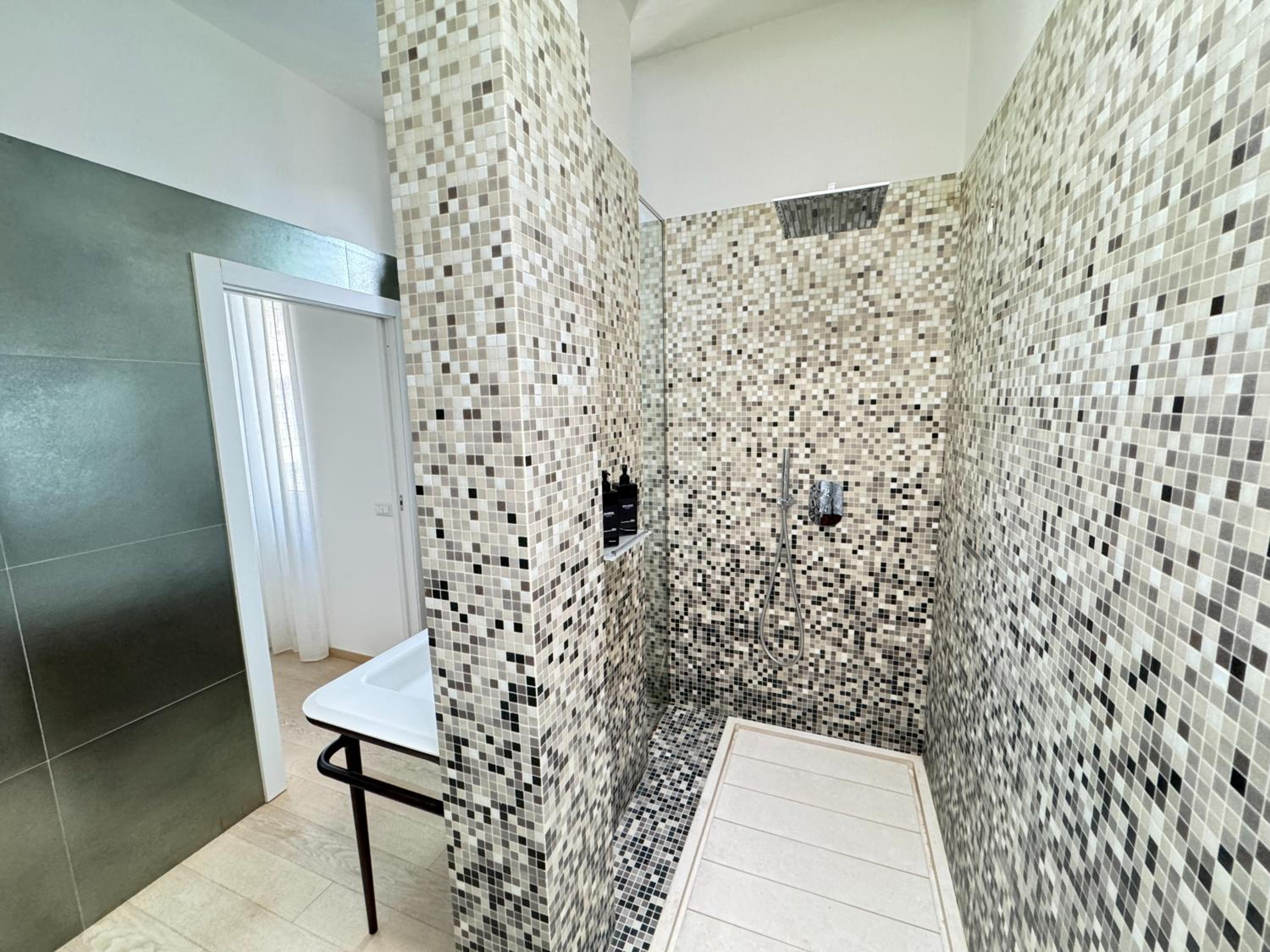 Sant'Agostino Large & Elegant Apartment, Milano