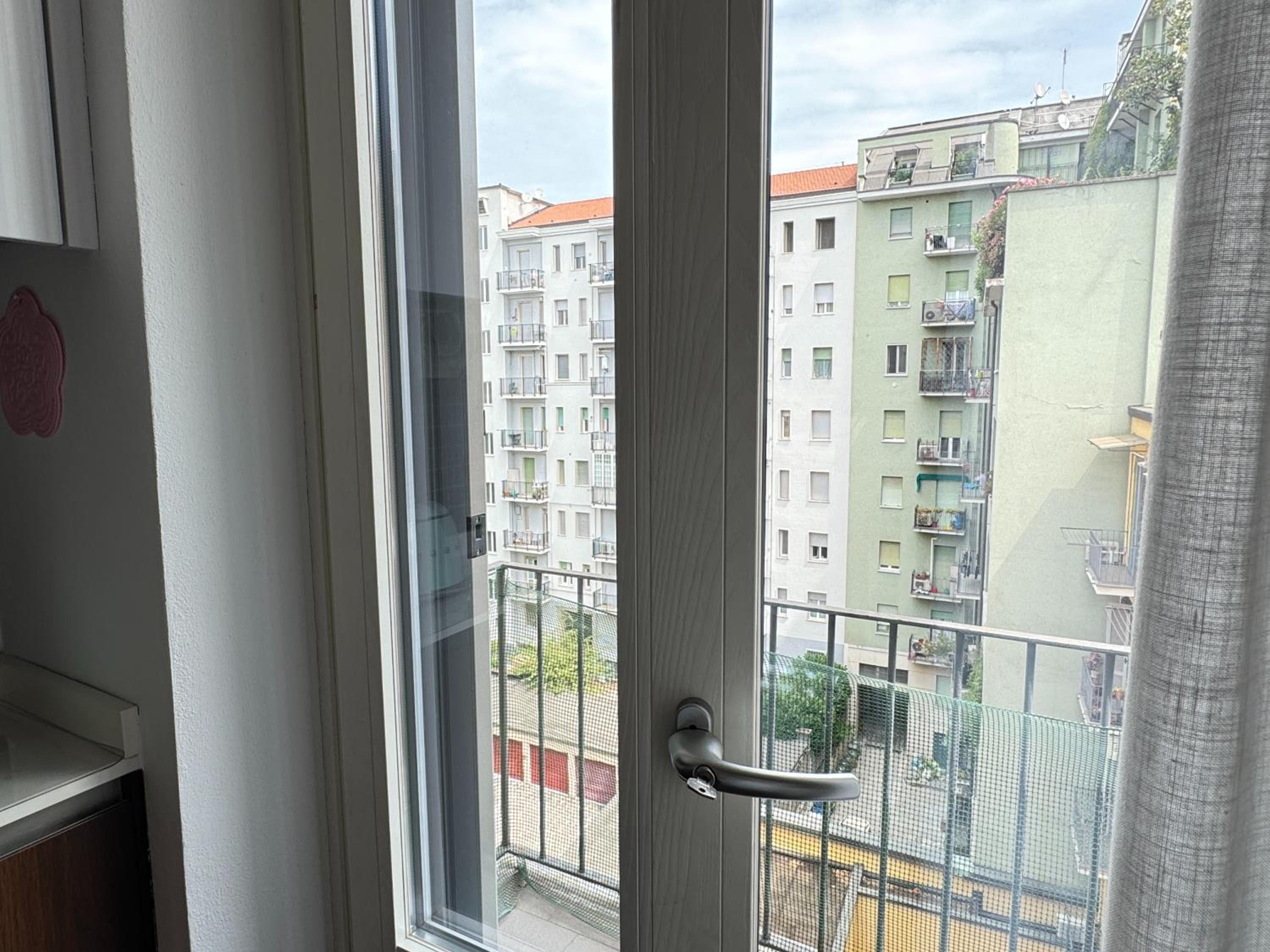 Sant'Agostino Large & Elegant Apartment, Milano