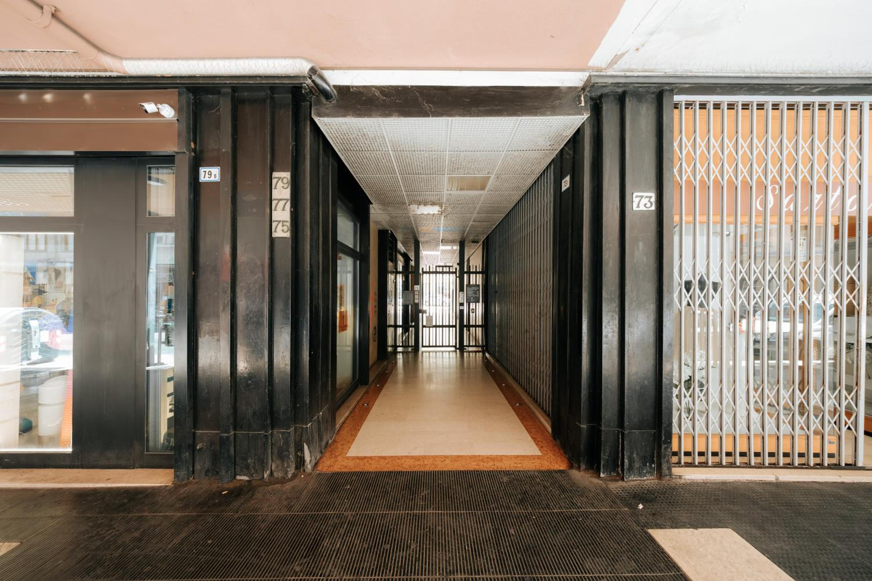 Art Luxury apartment in the heart of Bologna