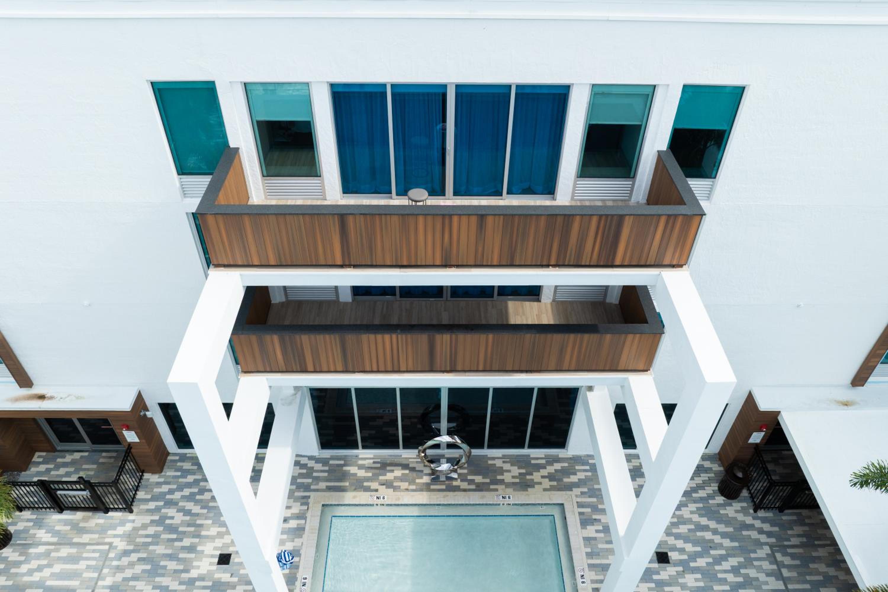 Kompose Boutique Resort @ Theme Parks