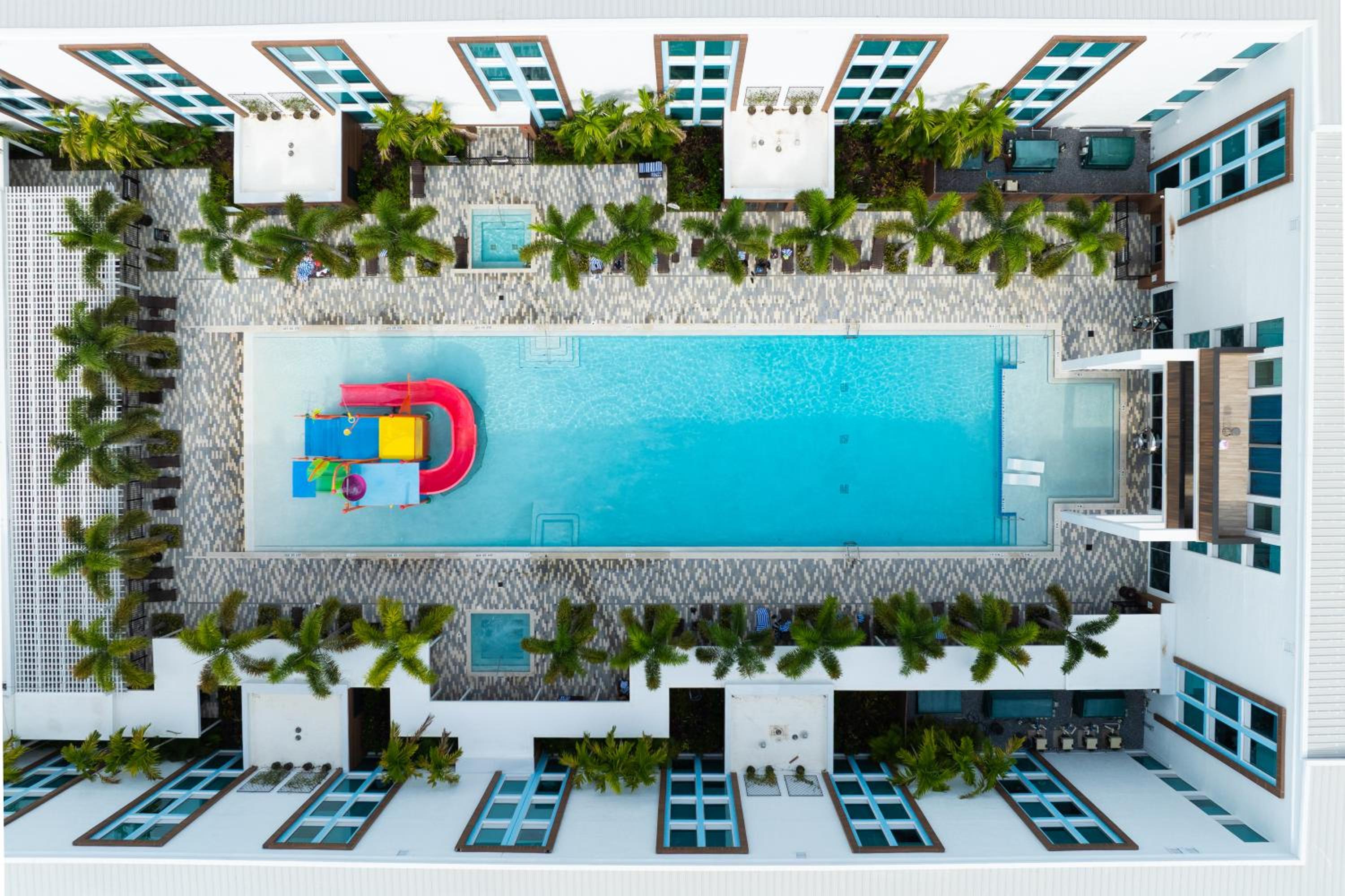 Kompose Boutique Resort @ Theme Parks