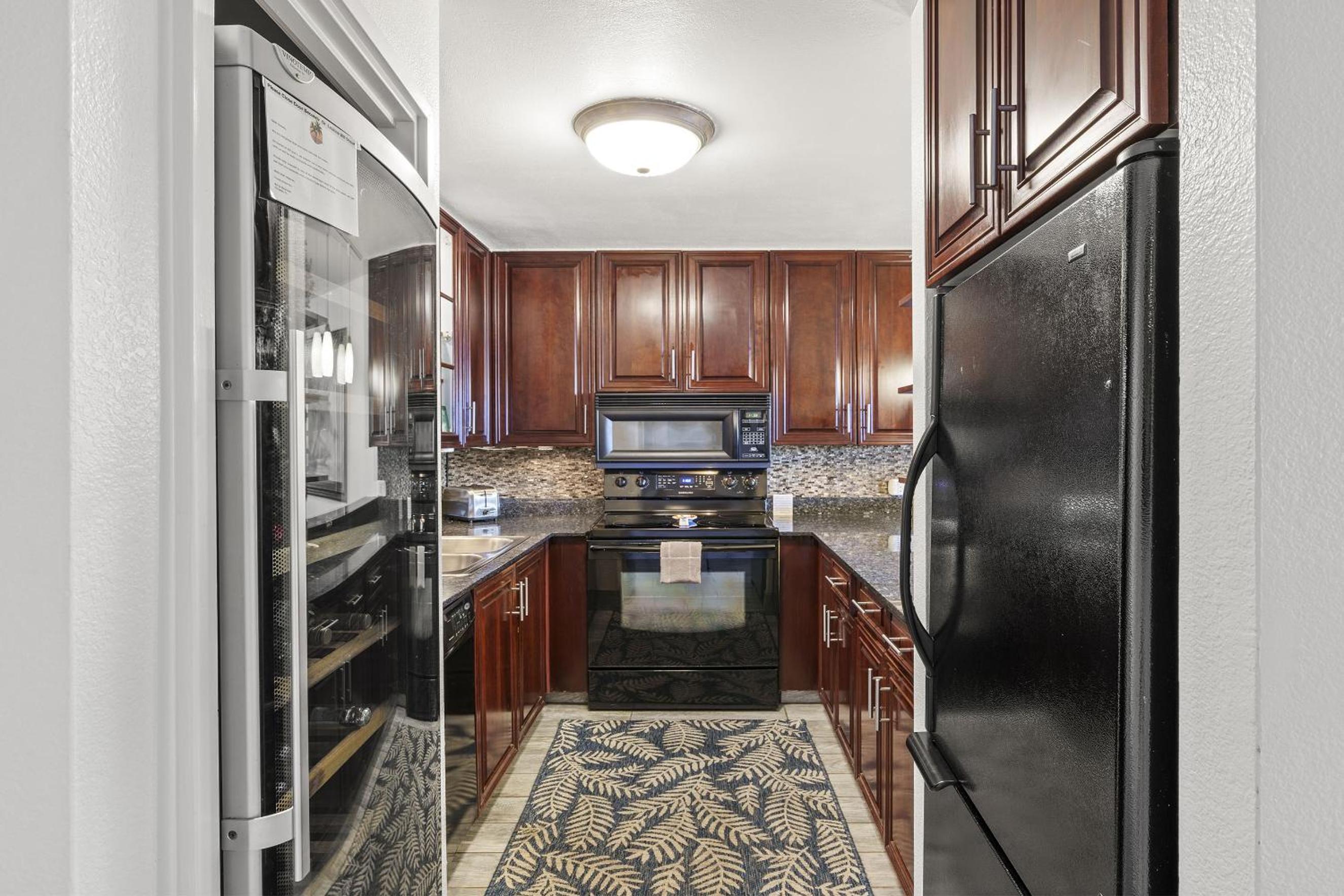 Discover Kamaole Sands 5-414: Penthouse Perfection w/Split AC, Ocean View, Wi-Fi