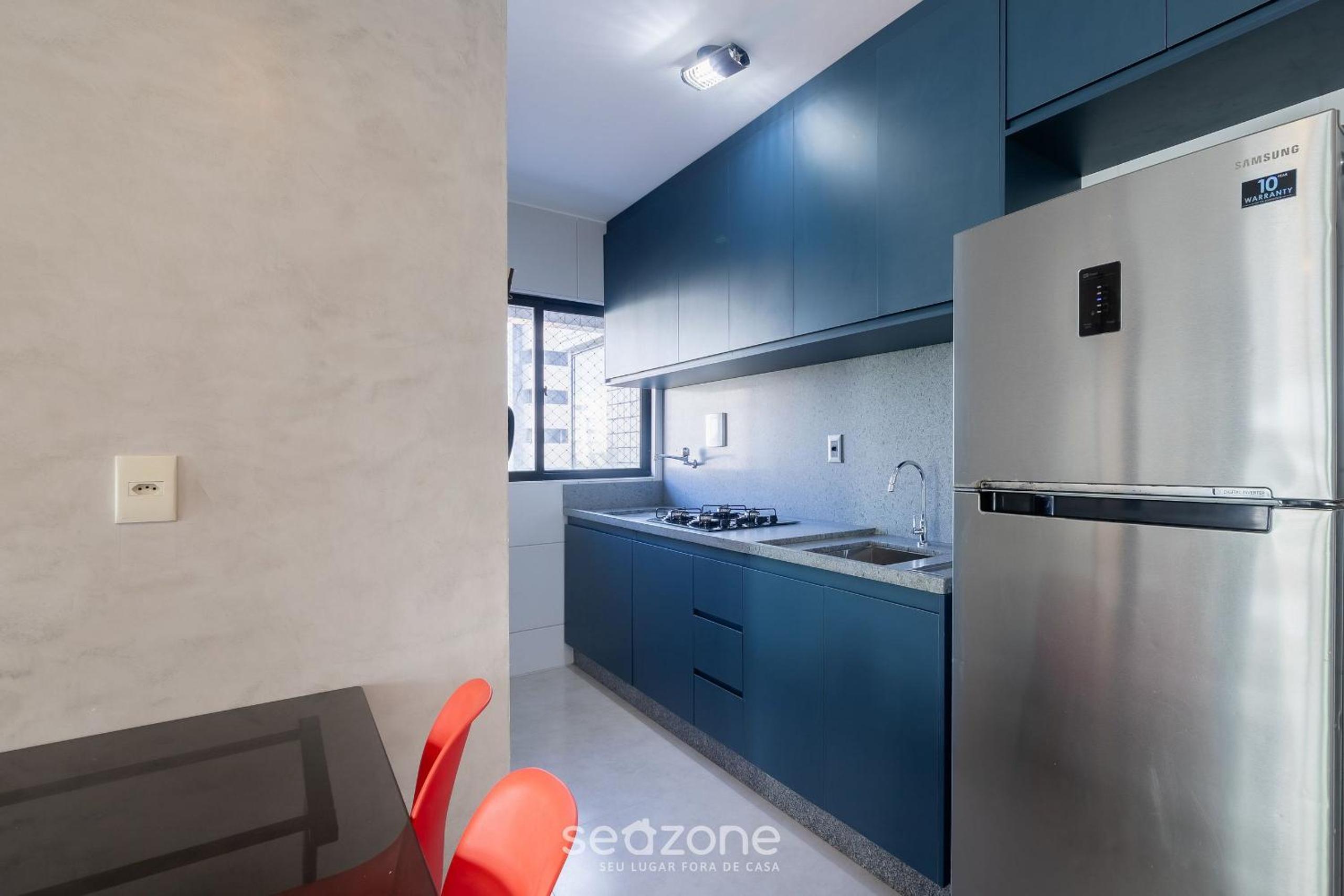 Apt w/ balcony 500m from the beach - EII0304