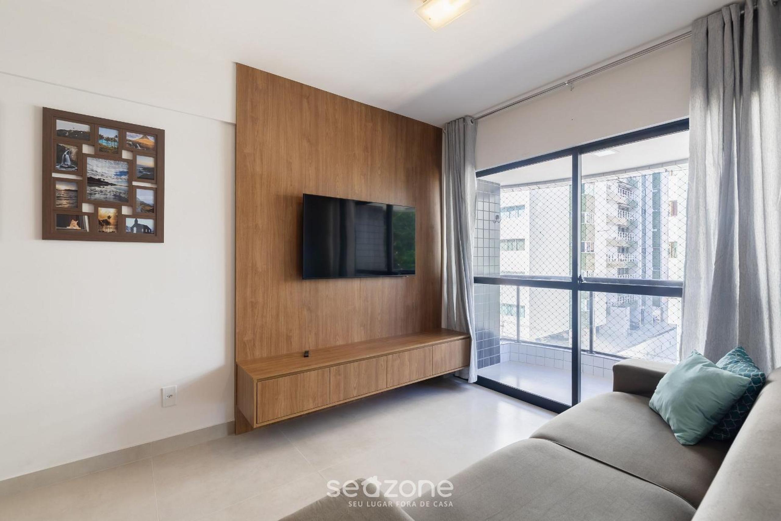 Apt w/ balcony 500m from the beach - EII0304