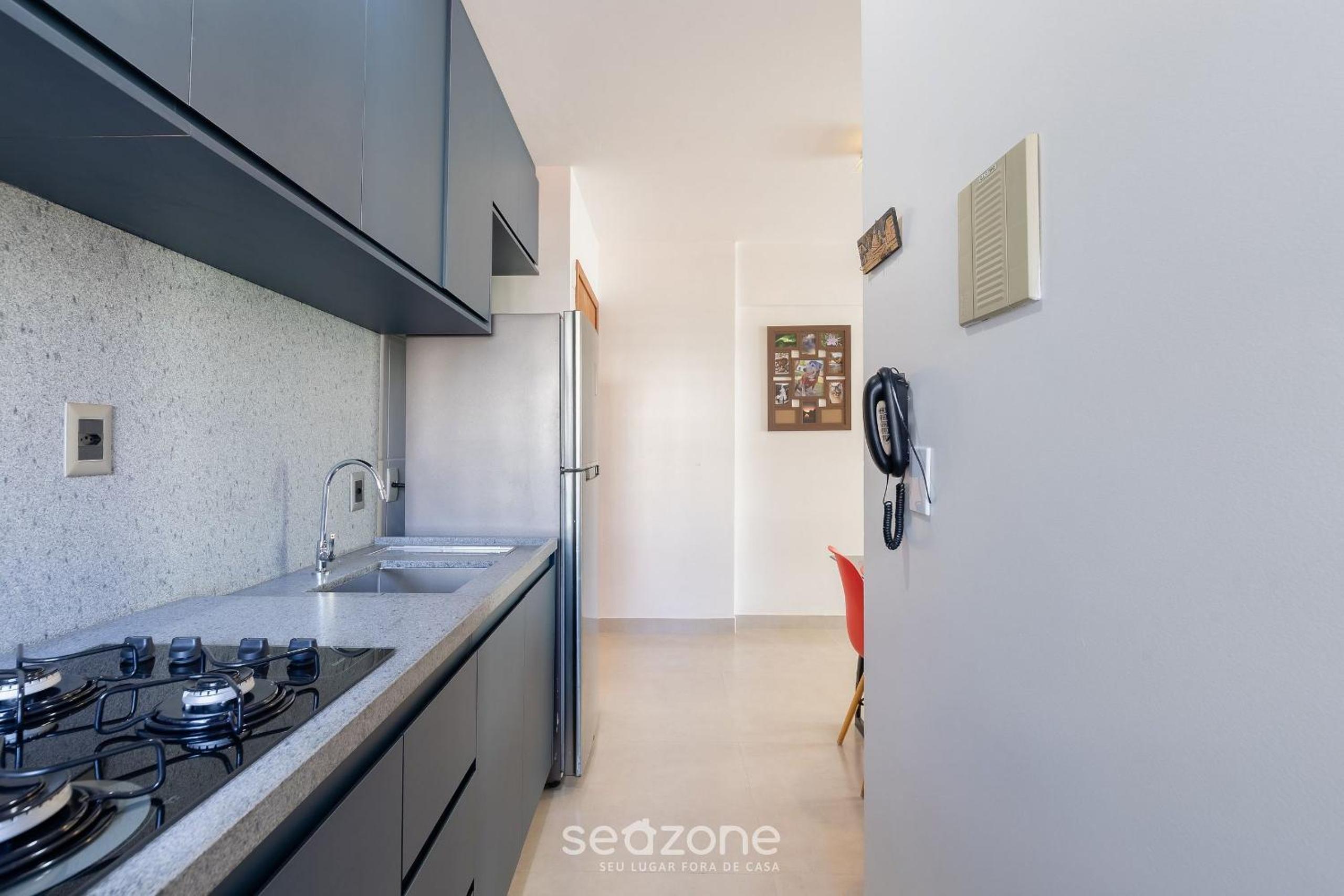 Apt w/ balcony 500m from the beach - EII0304