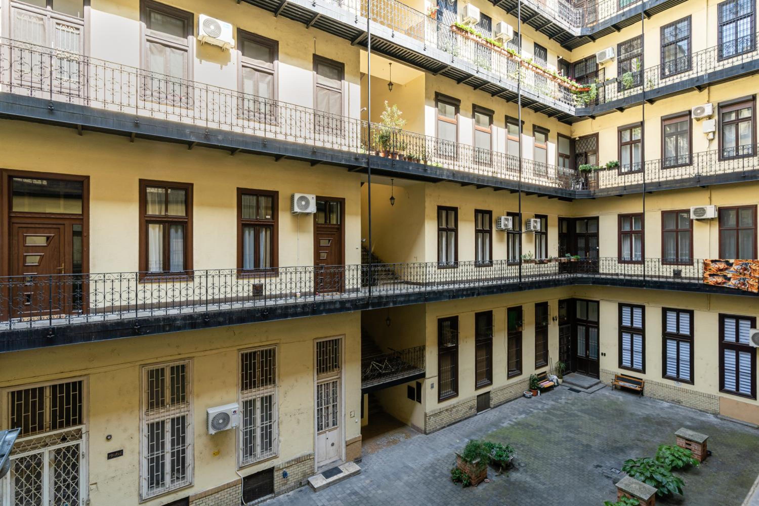 Csarnok Apartment