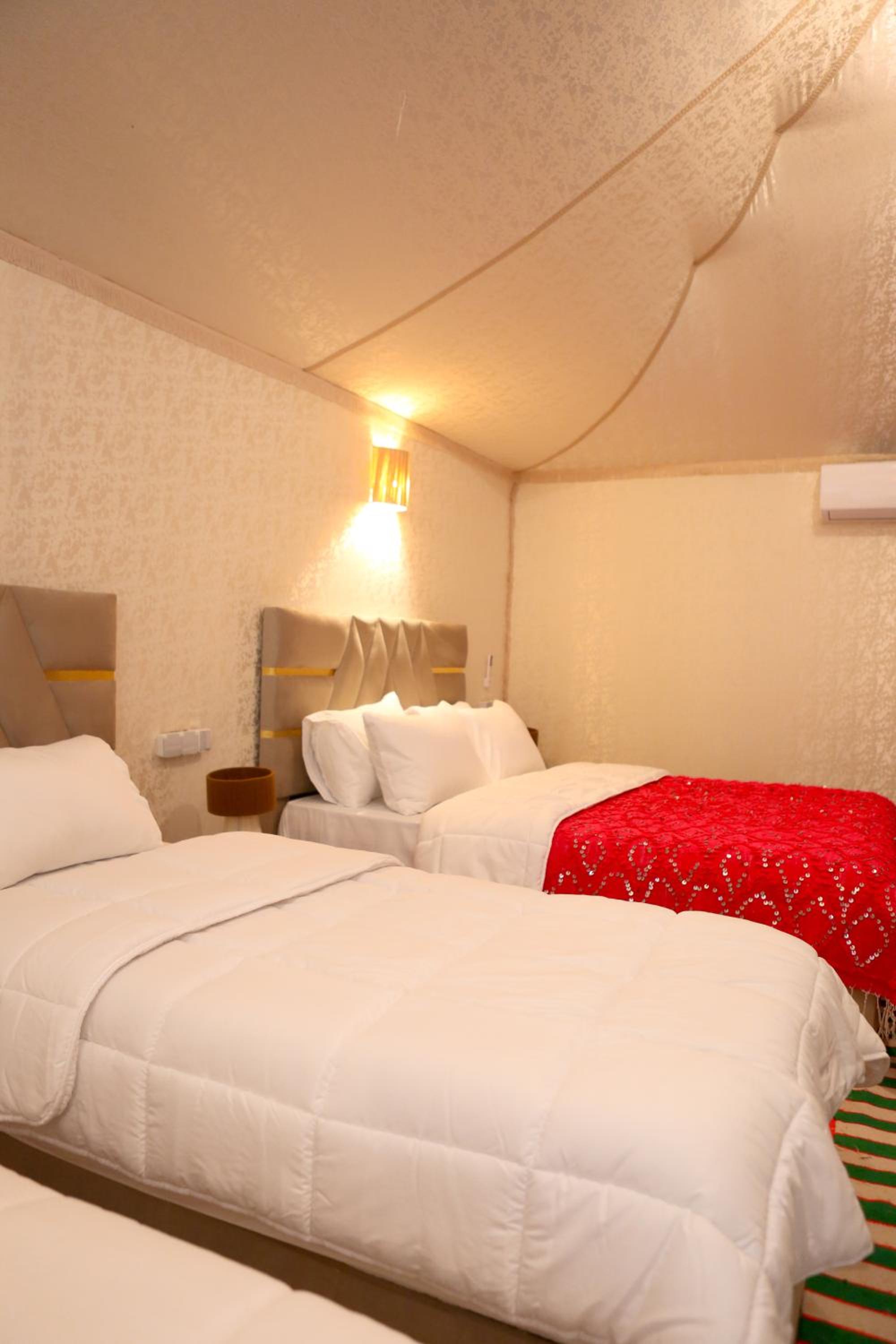 Agafay Luxury desert Camp - Glamping Experience