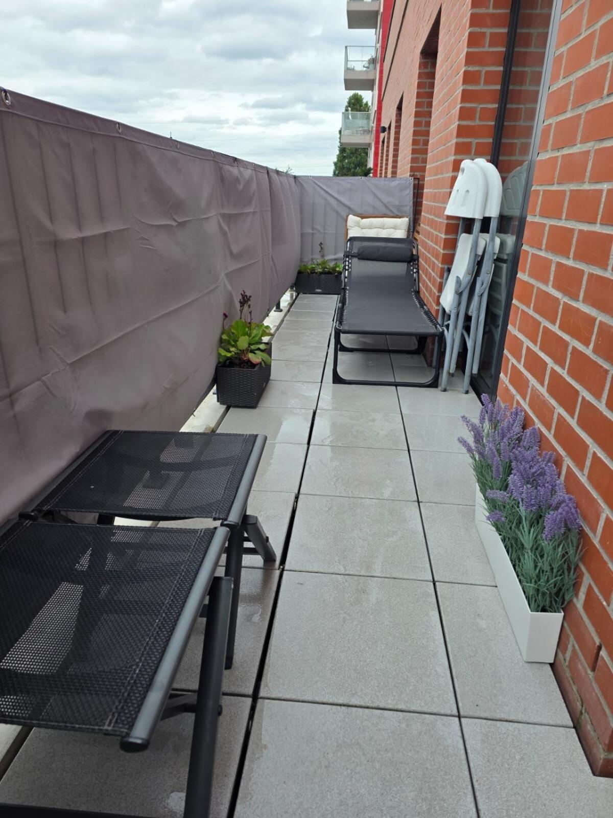 Homeawayfromhomeghent with private parking