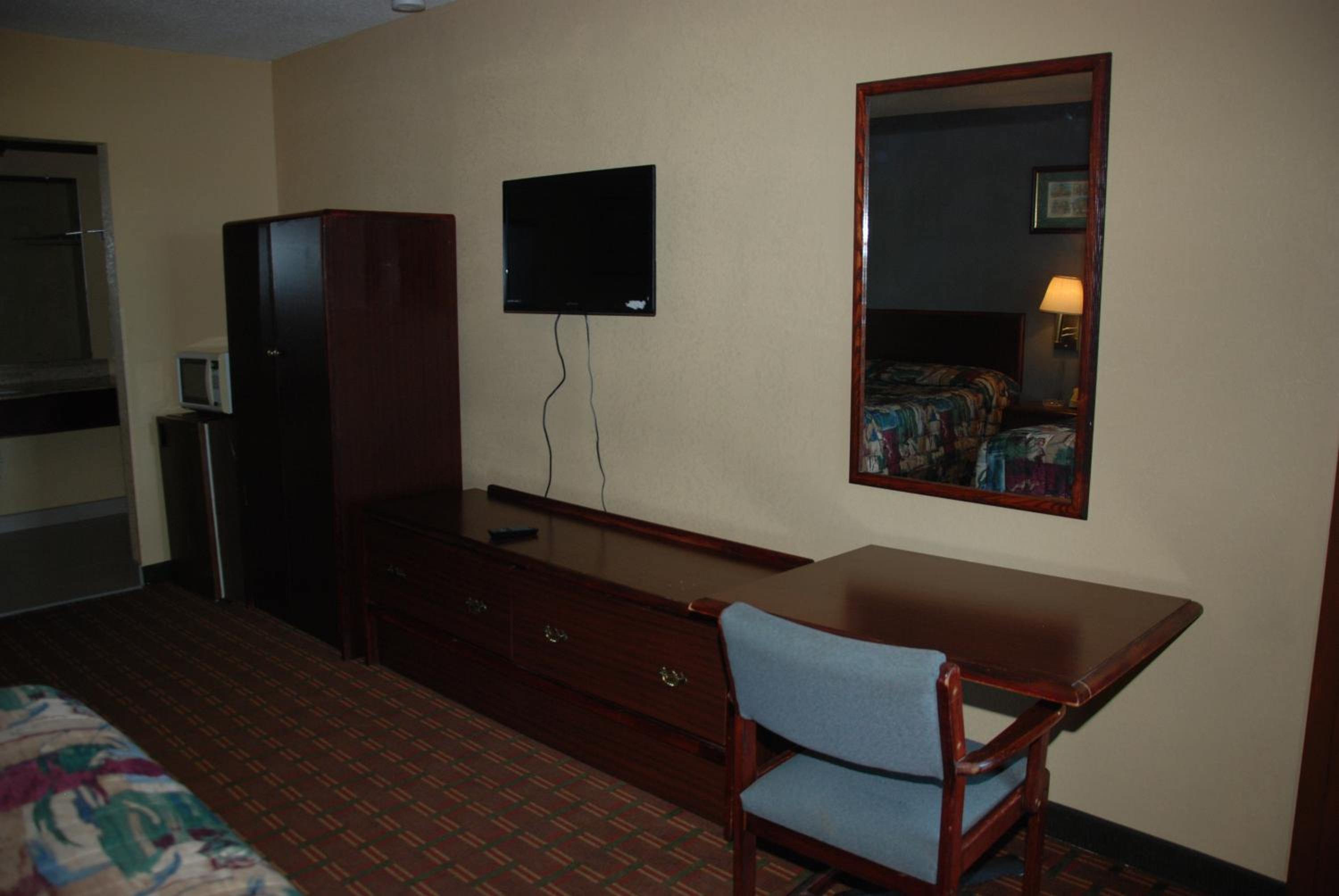 Mount Laurel Motel view 3