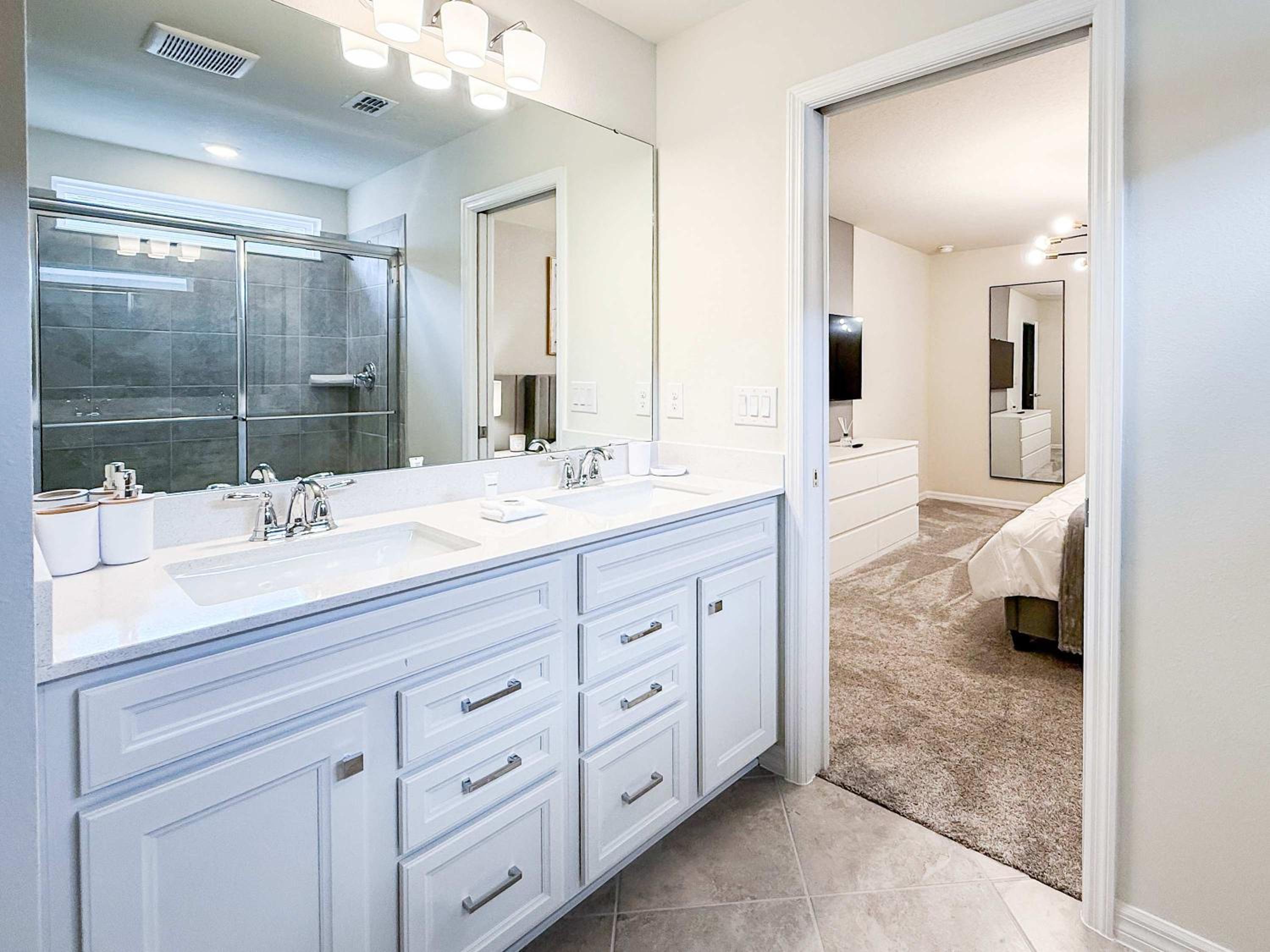 Themed Luxury 5BR Best Family Getaway