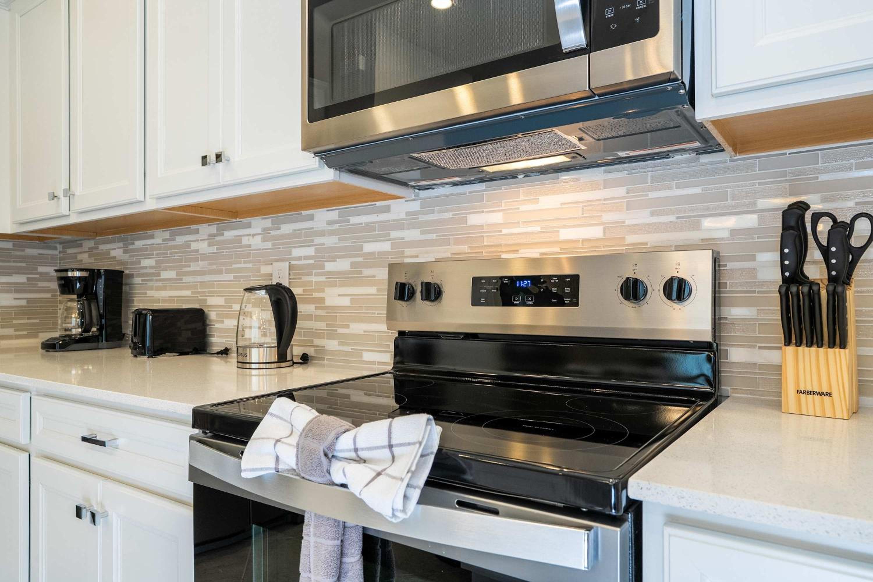 Magical 5BR w Pool Minutes from Disney 16161