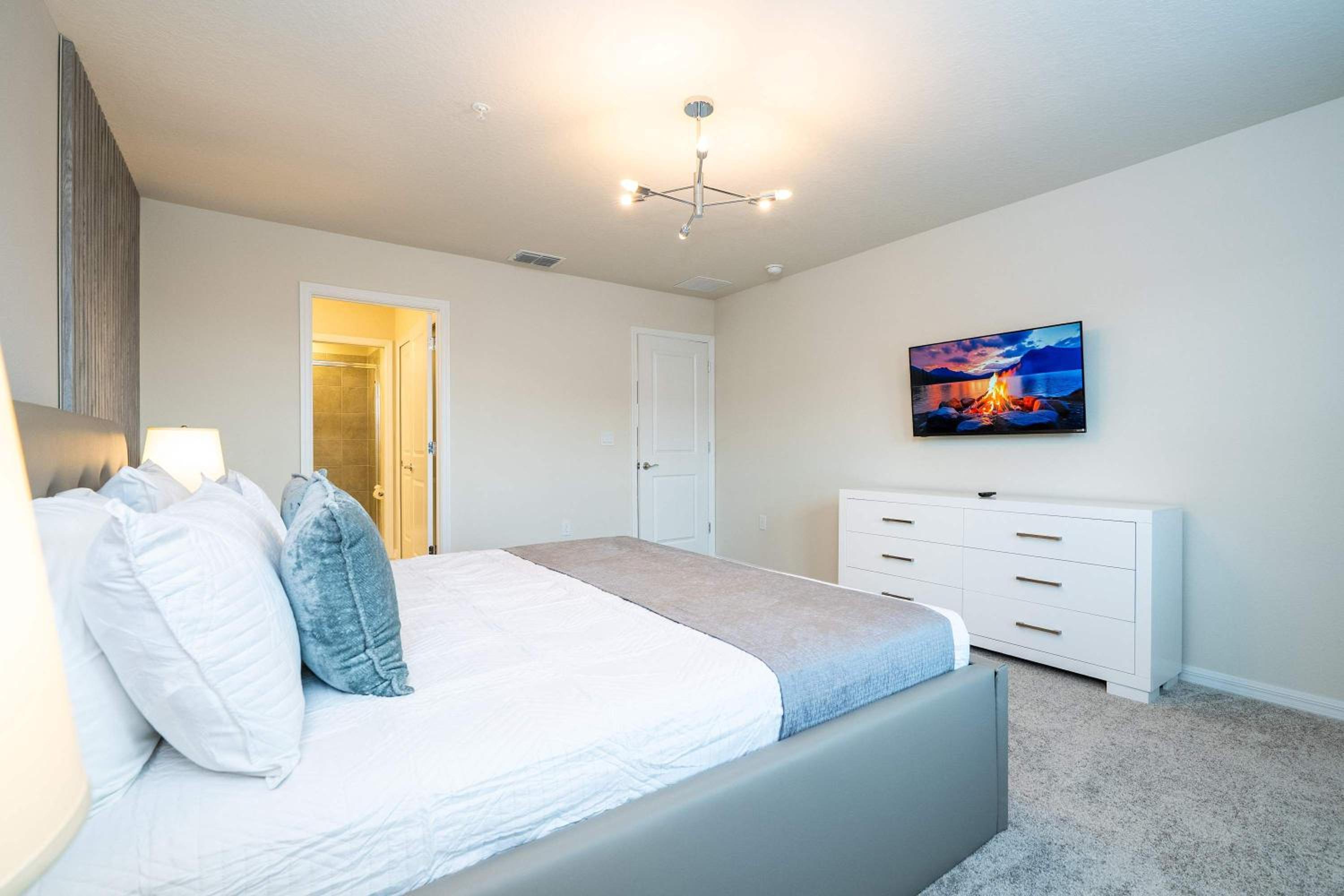 Magical 5BR w Pool Minutes from Disney 16161