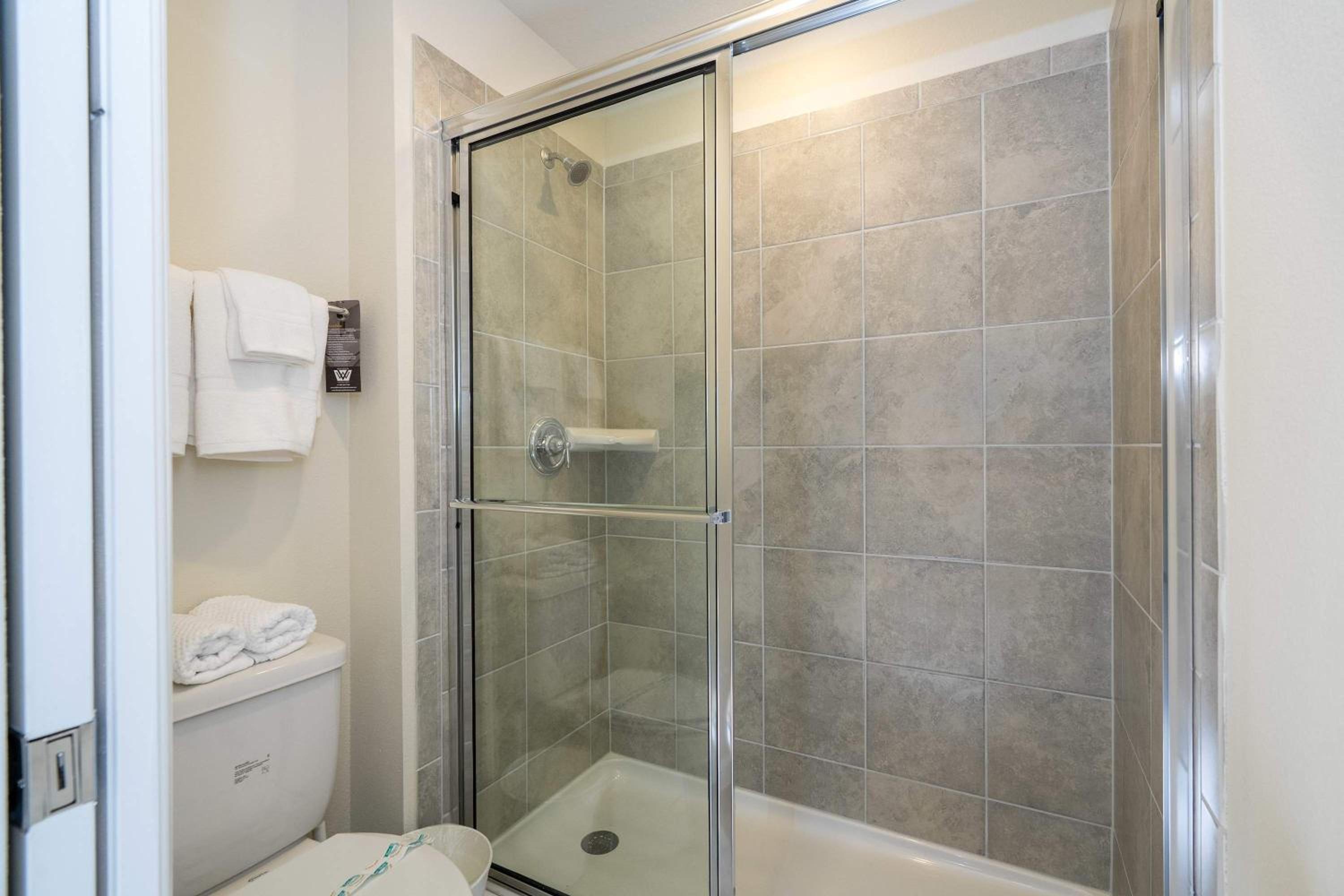 Magical 5BR w Pool Minutes from Disney 16161