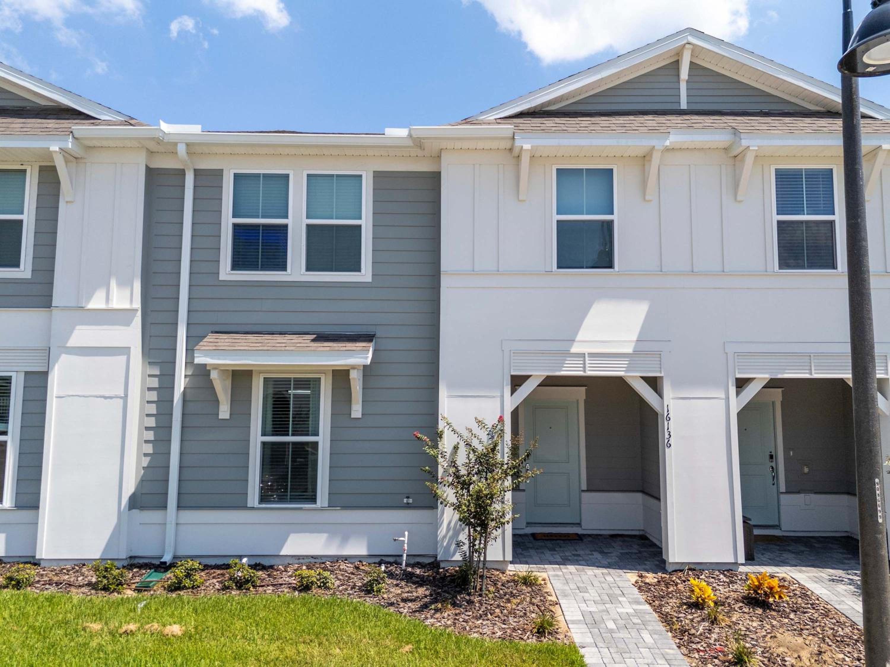 Family Friendly 5Bd near Disney Windsor Cay 16136