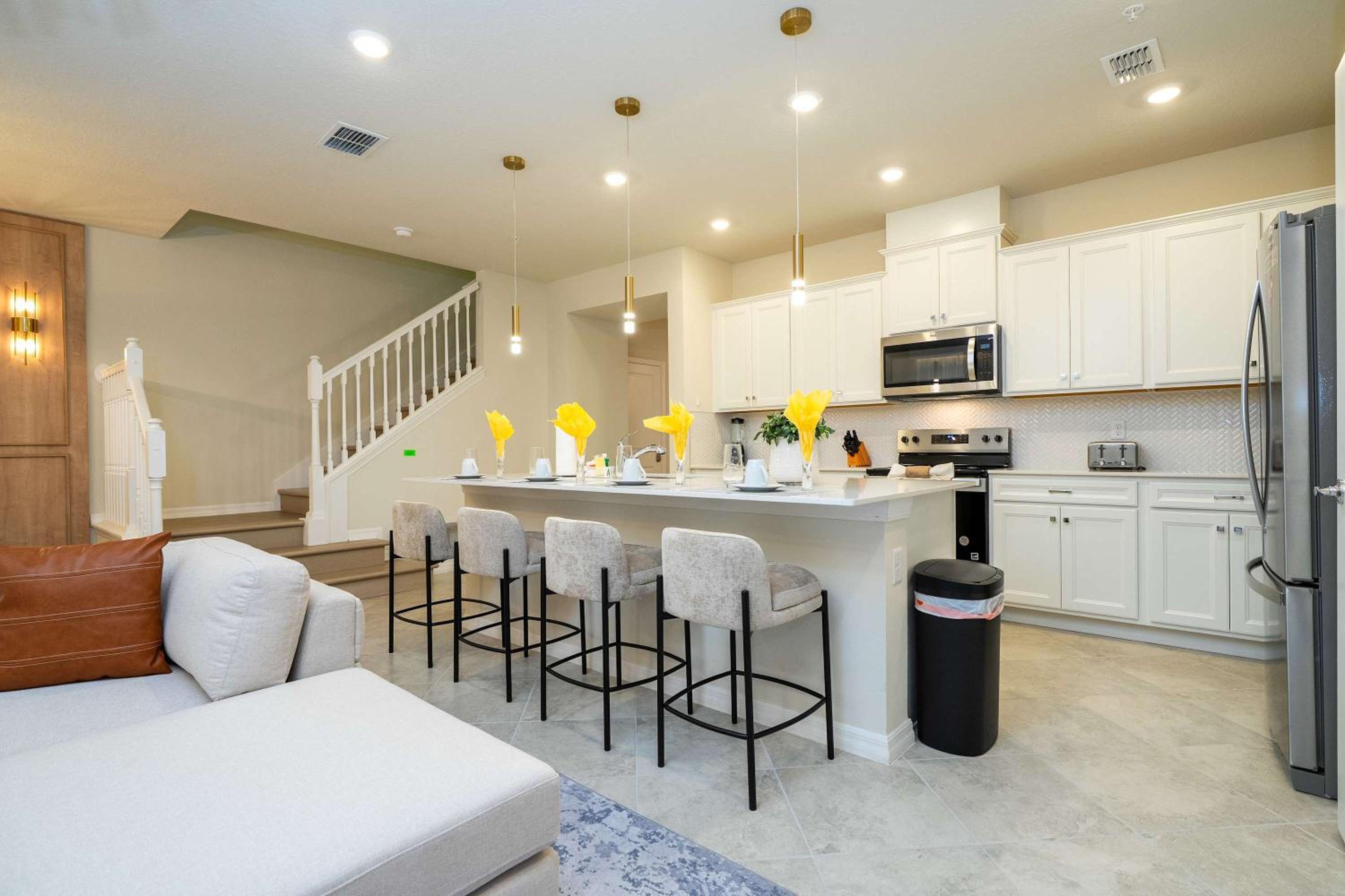 Family Friendly 5Bd near Disney Windsor Cay 16136