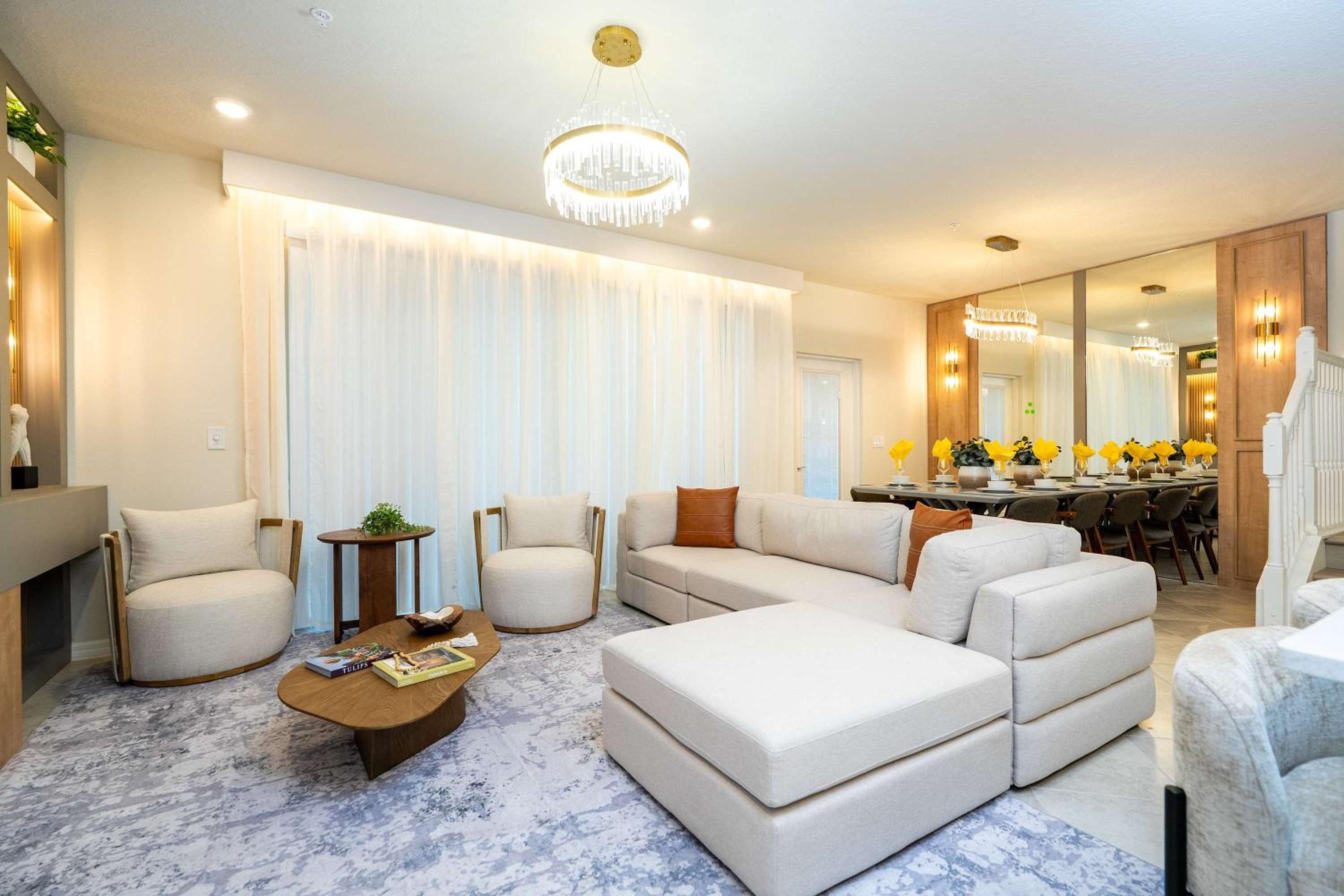 Family Friendly 5Bd near Disney Windsor Cay 16136