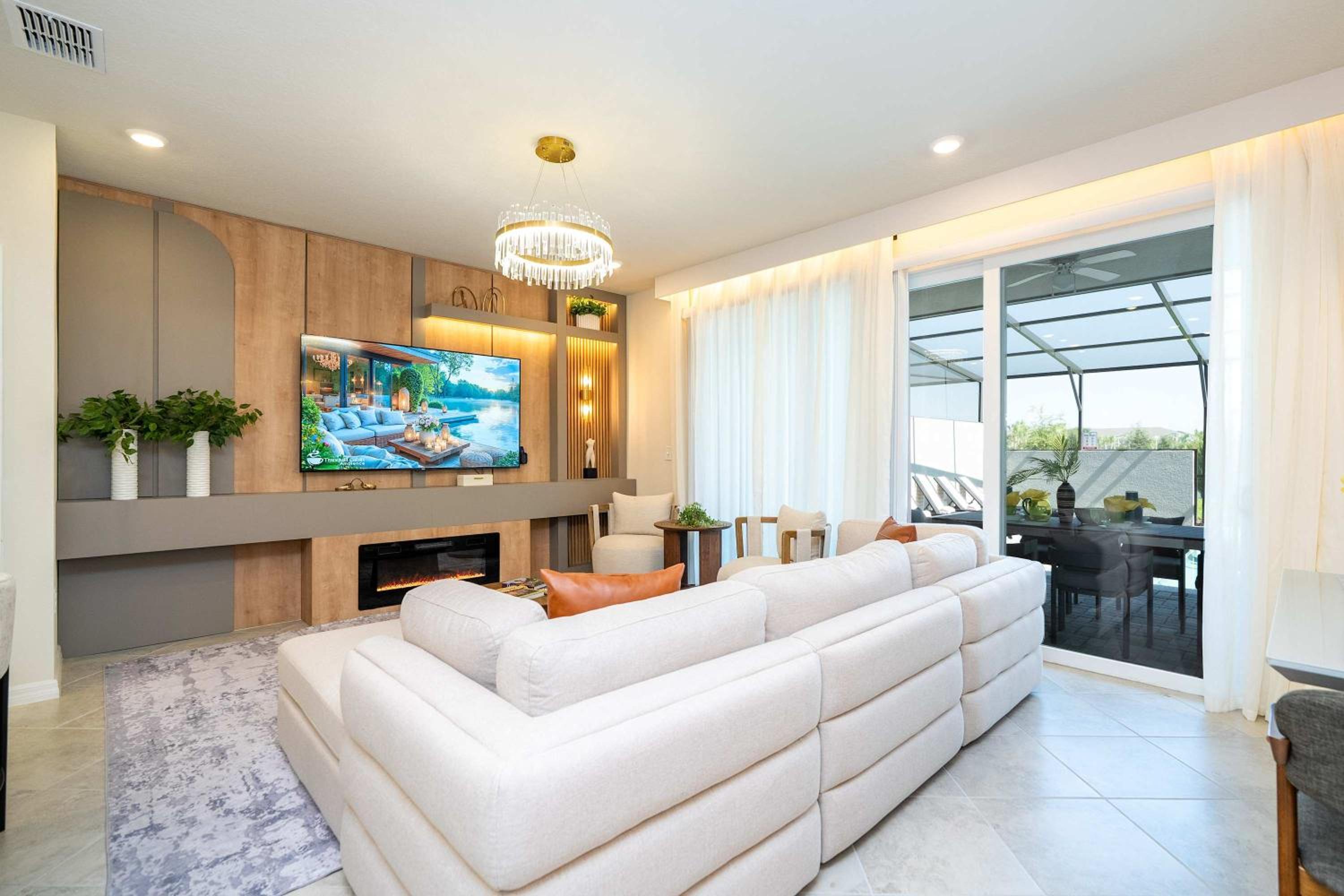 Family Friendly 5Bd near Disney Windsor Cay 16136