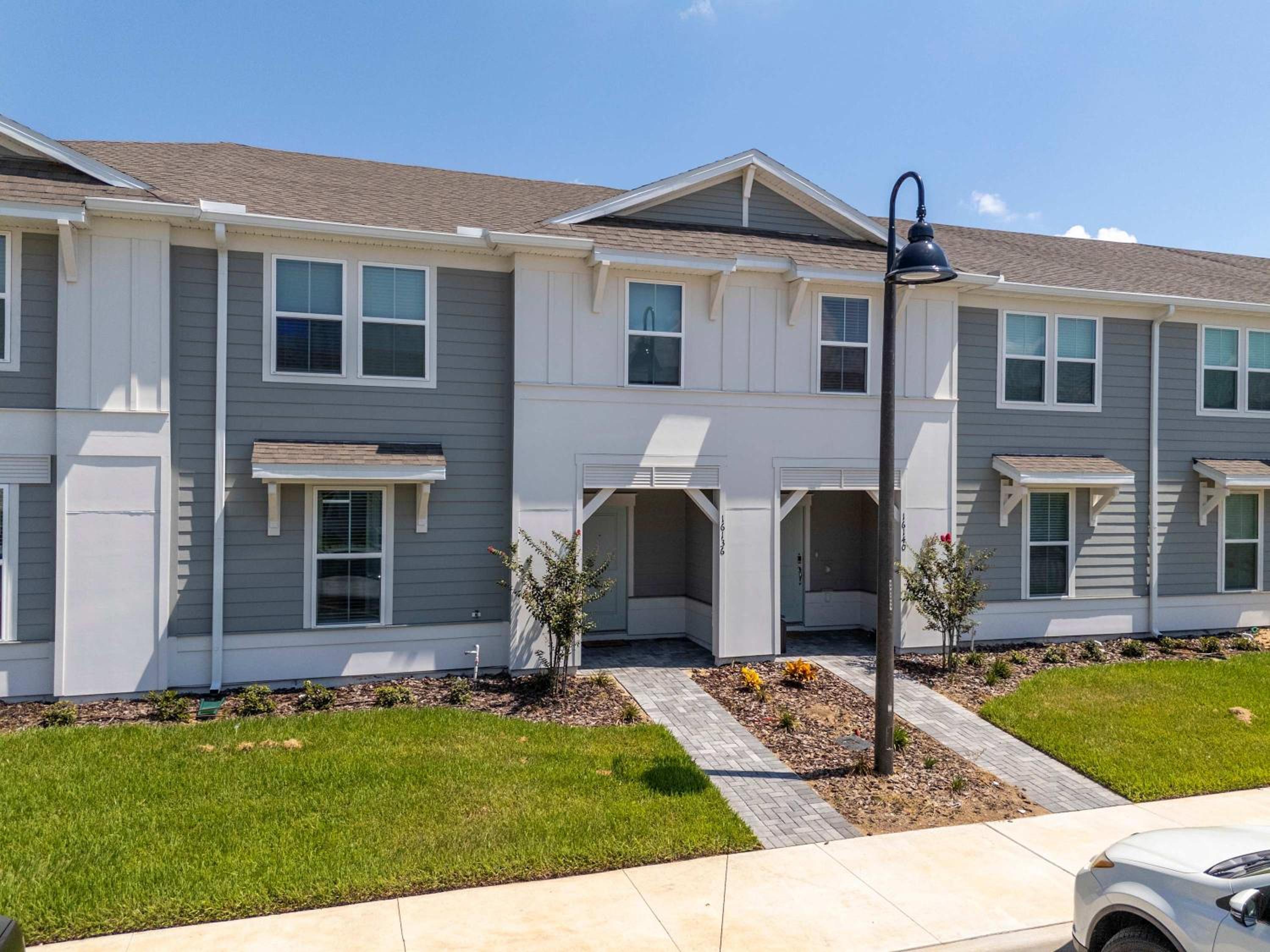 Family Friendly 5Bd near Disney Windsor Cay 16136