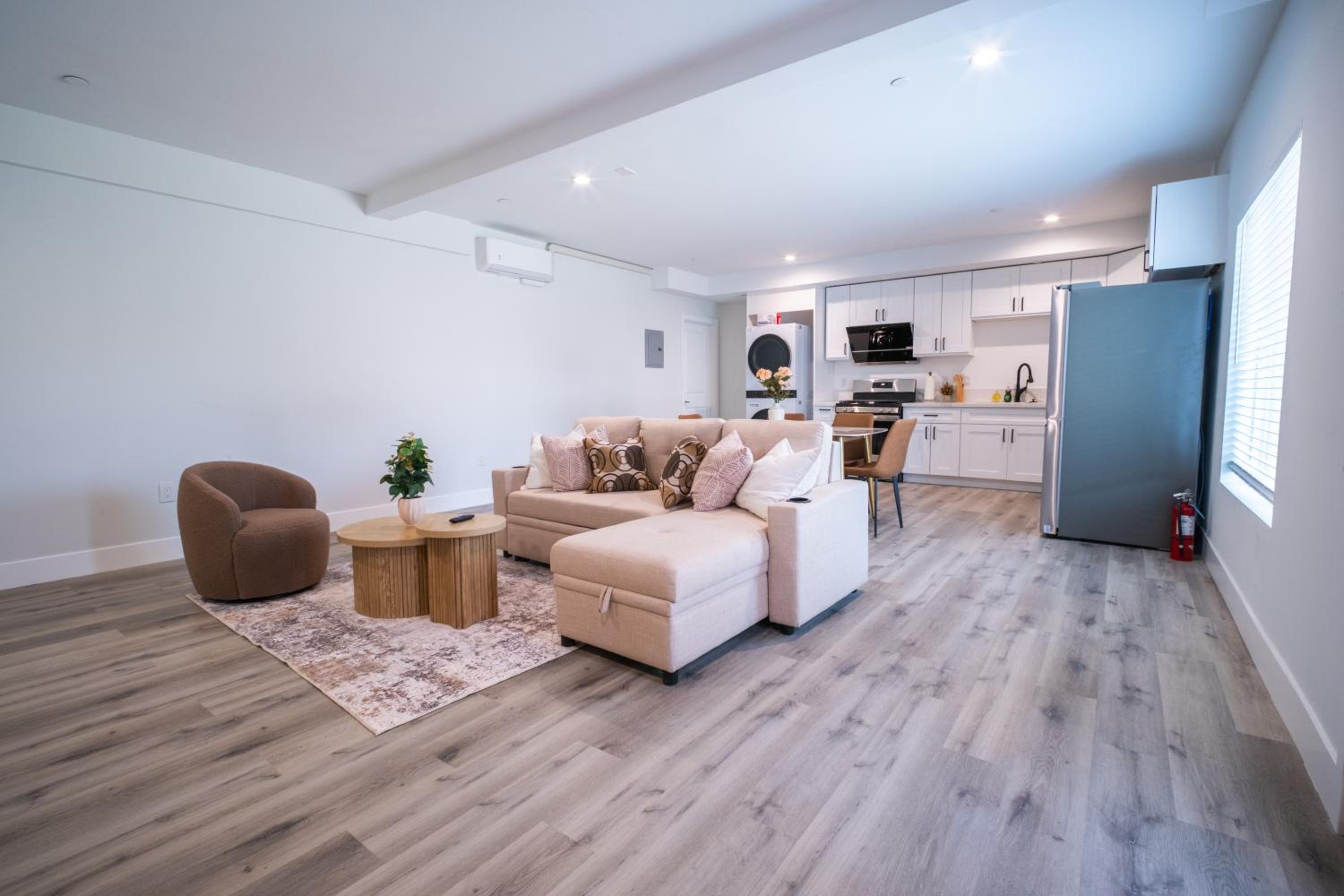 Modern 2BR2BA Home Near USC Walk to Campus