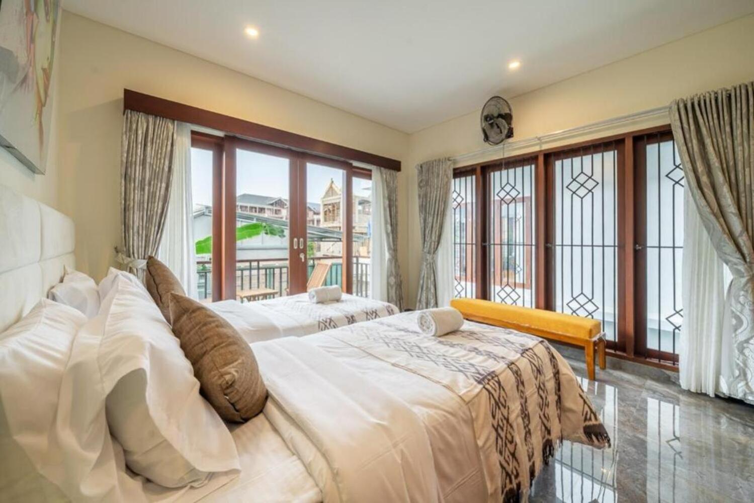 Modern 5BR Luxury Villa with Pool & Rooftop - 100m from Sanur Beach