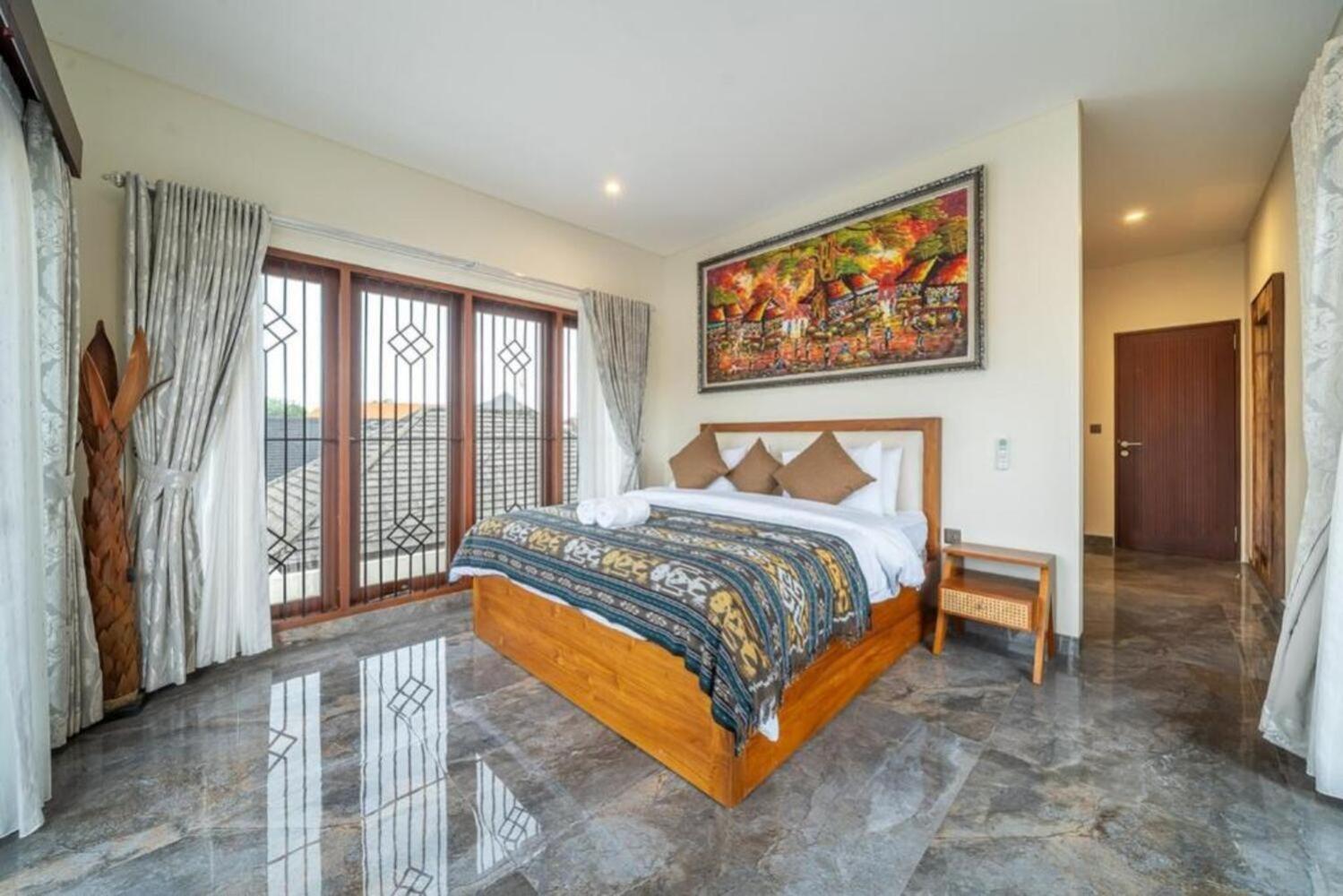 Modern 5BR Luxury Villa with Pool & Rooftop - 100m from Sanur Beach