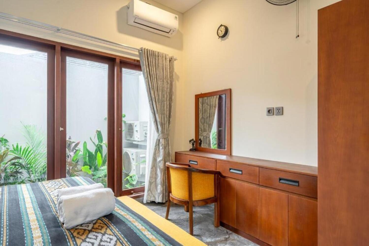 Modern 5BR Luxury Villa with Pool & Rooftop - 100m from Sanur Beach