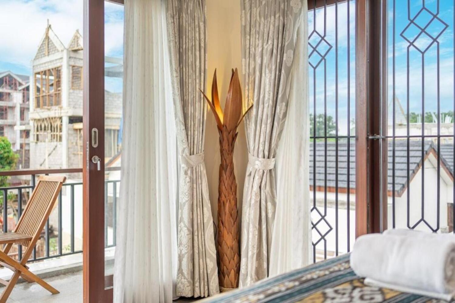 Modern 5BR Luxury Villa with Pool & Rooftop - 100m from Sanur Beach