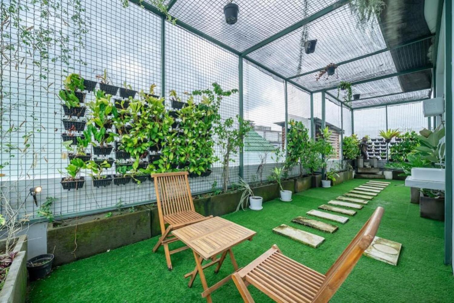 Modern 5BR Luxury Villa with Pool & Rooftop - 100m from Sanur Beach