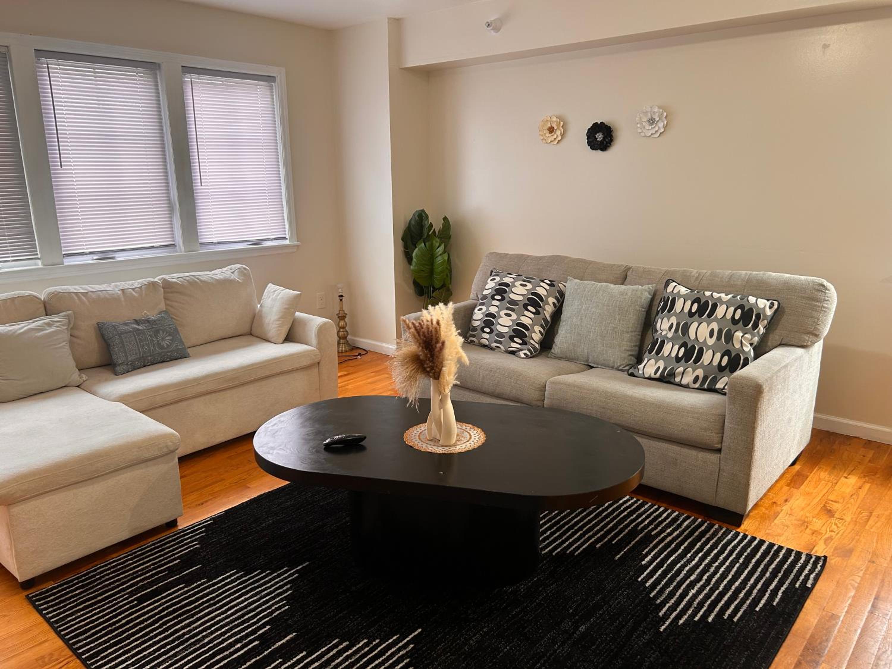Elegant 3BR Home - Near the Prudential Center