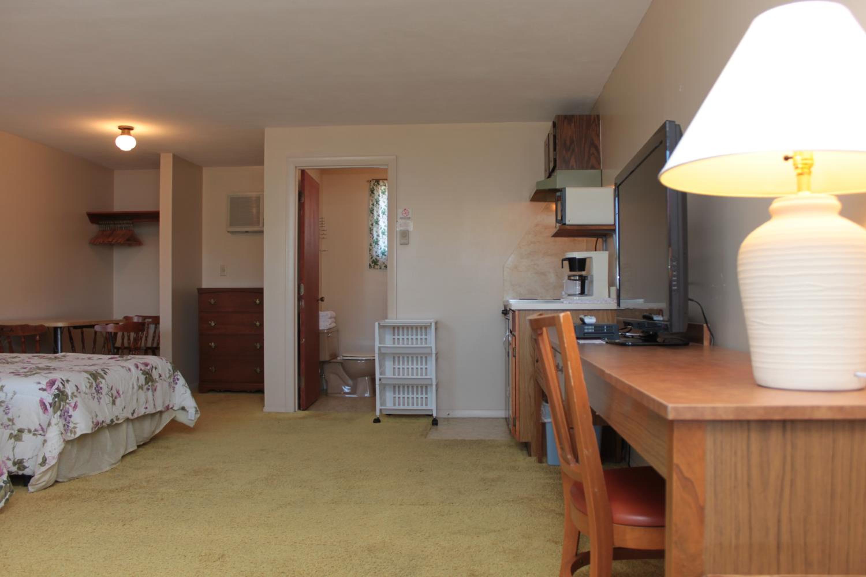 Inn Between the Beaches & Villager, photo 21