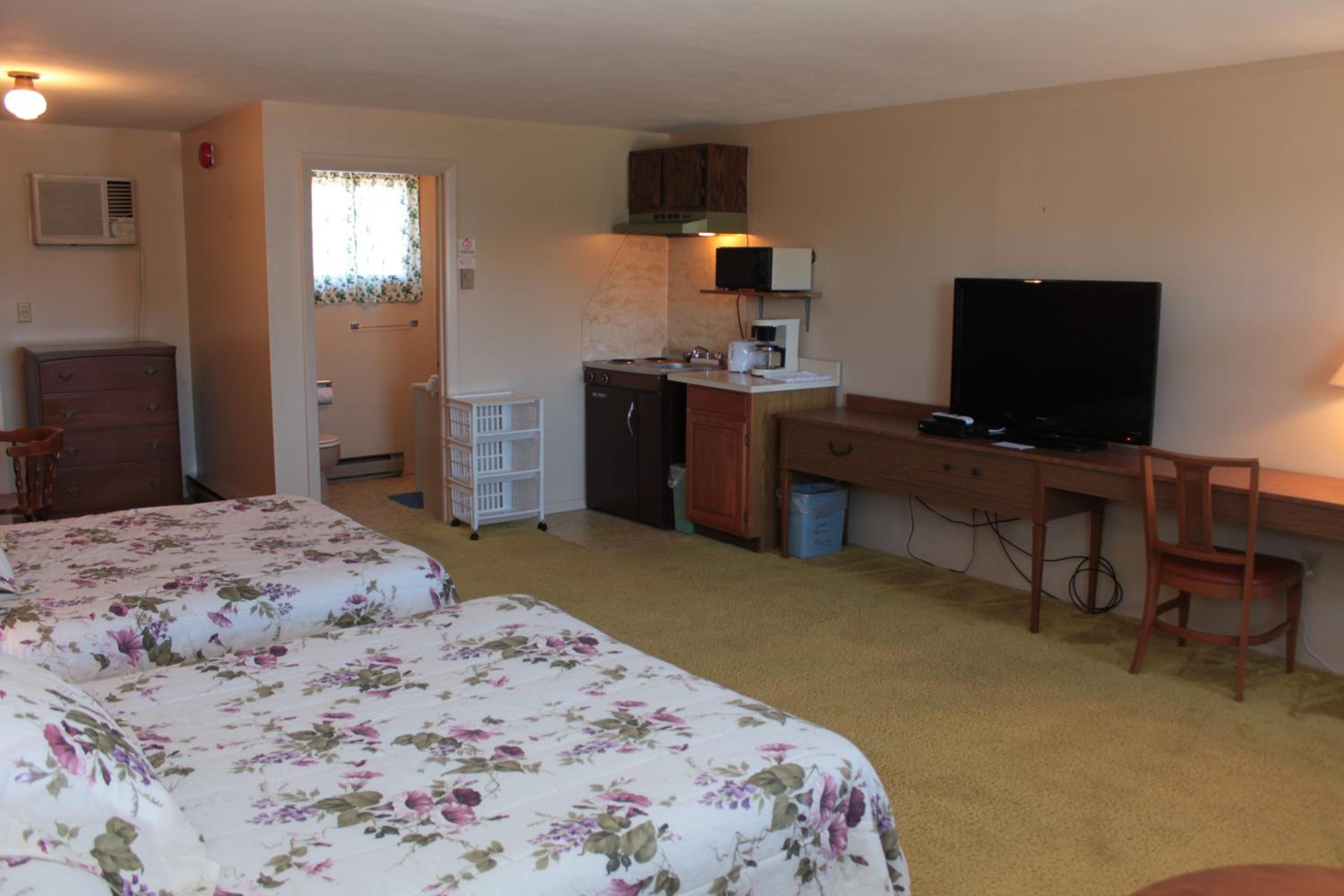 Inn Between the Beaches & Villager, photo 30