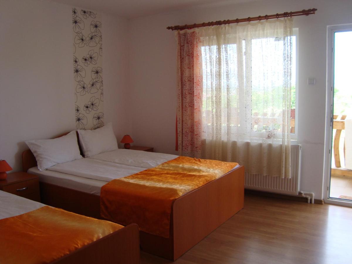 Photo 24