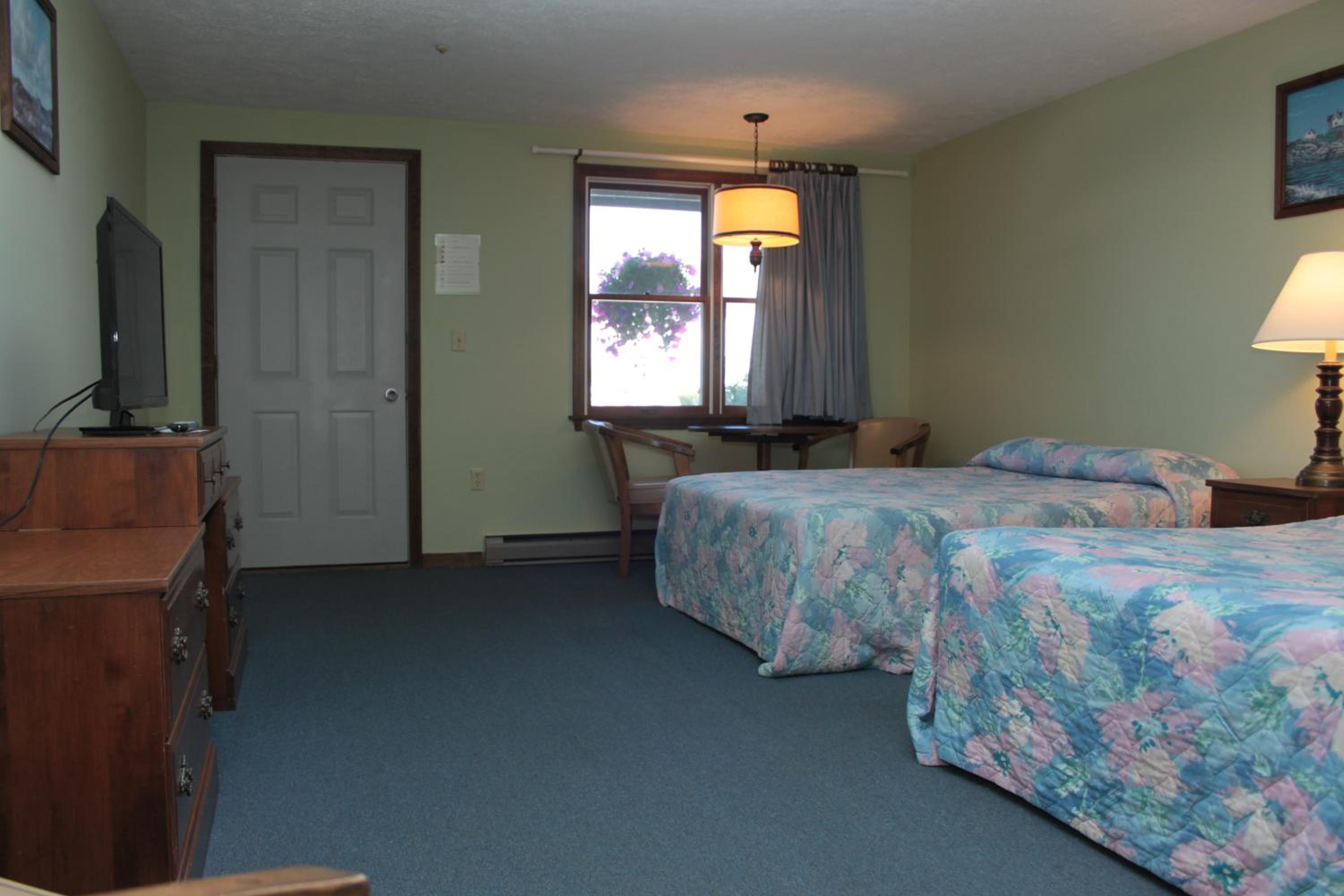 Inn Between the Beaches & Villager, photo 58