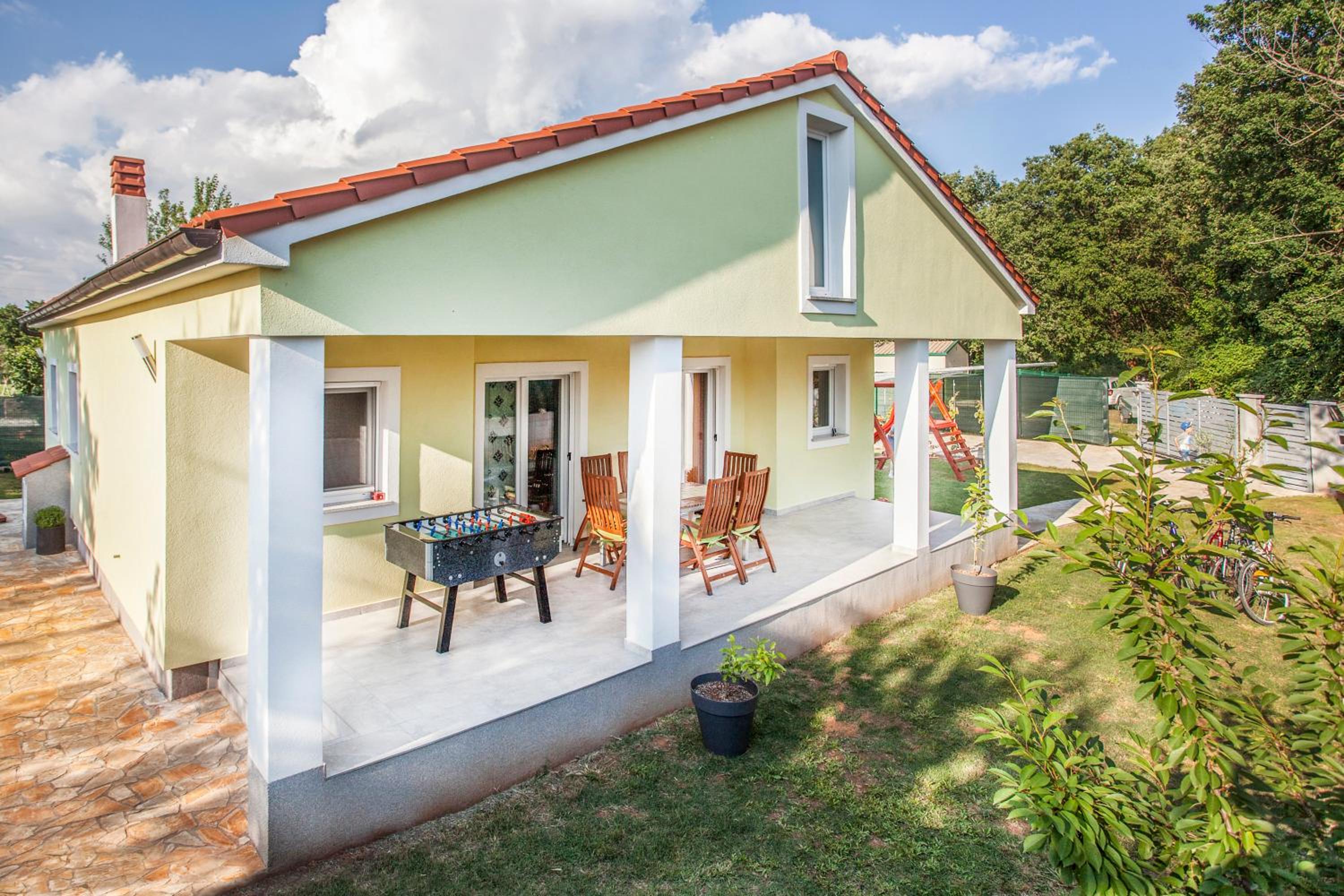 Holiday Home Freeda view 2
