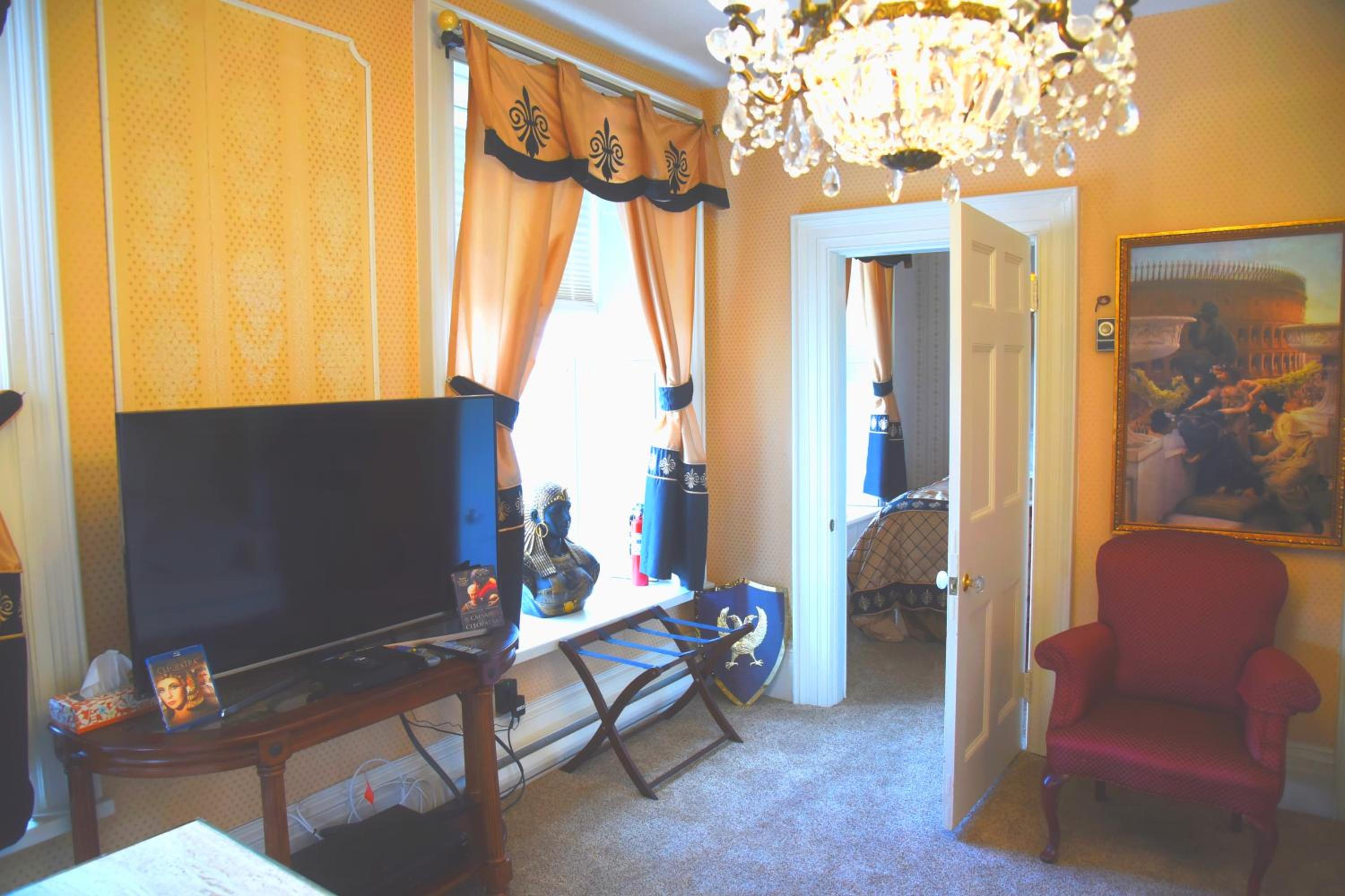 Brockville Vacations - Noble Waterfront Suites - Property Image 109