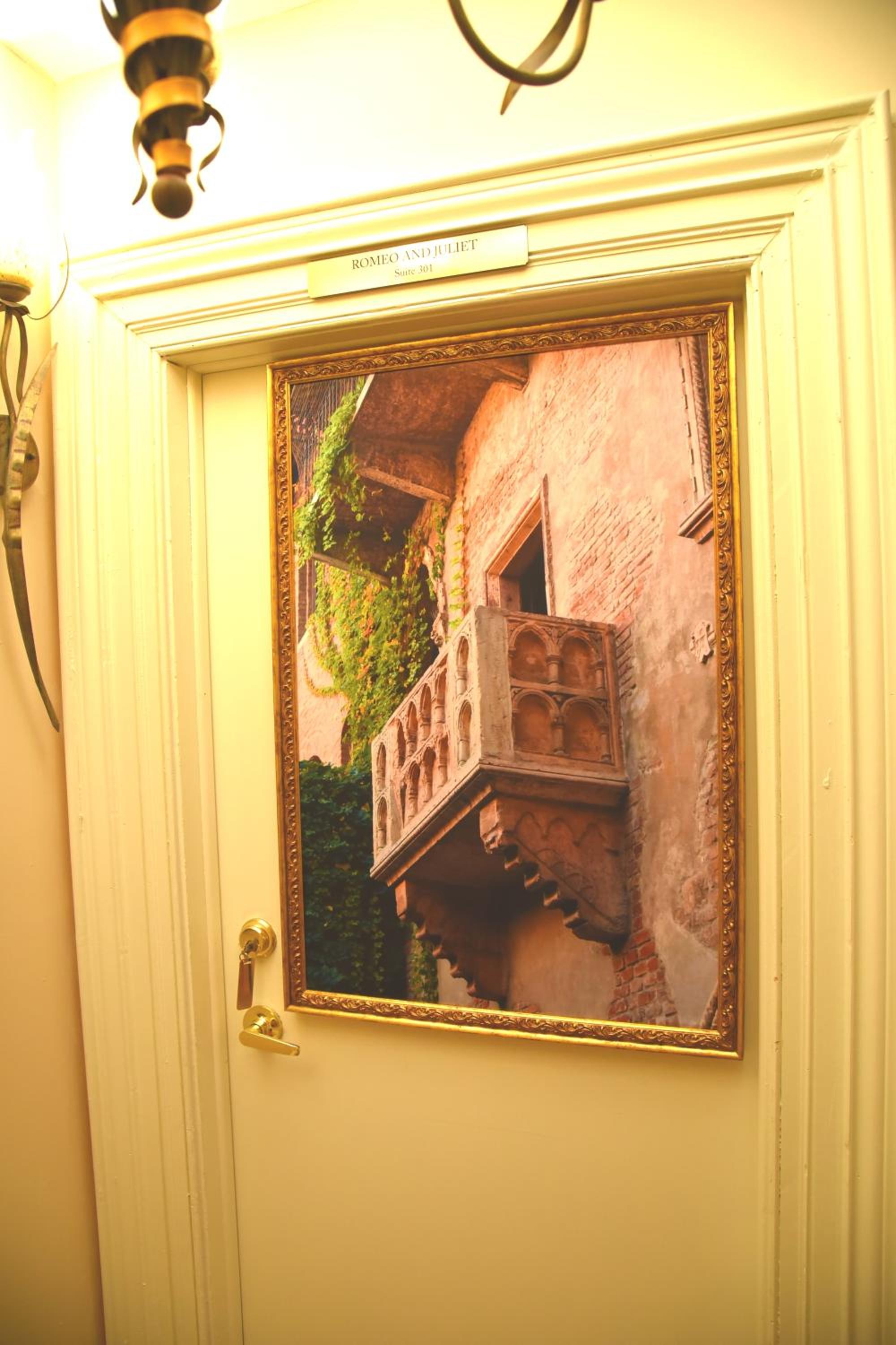 Brockville Vacations - Noble Waterfront Suites - Property Image 102