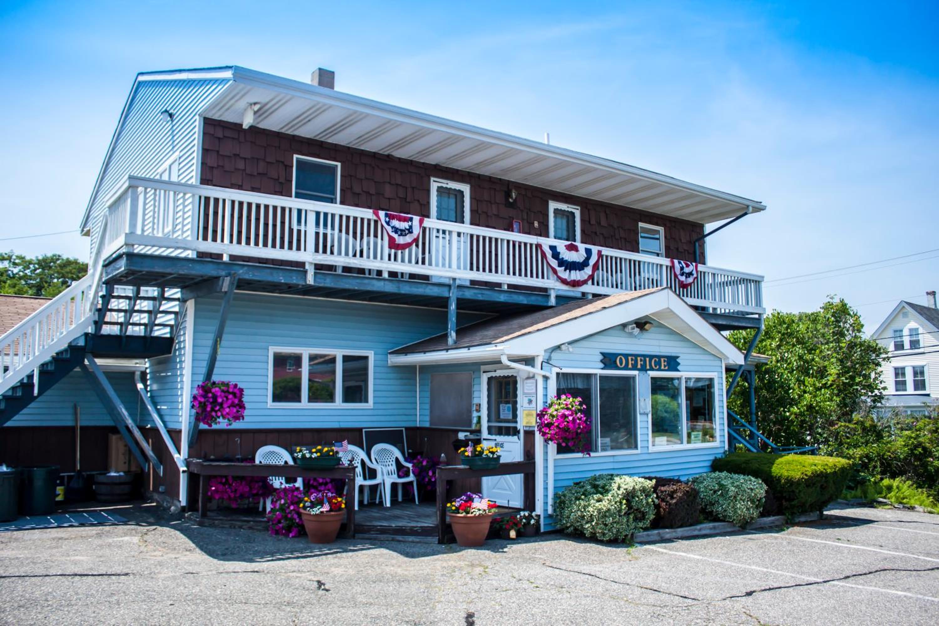 Inn Between the Beaches & Villager, photo 37