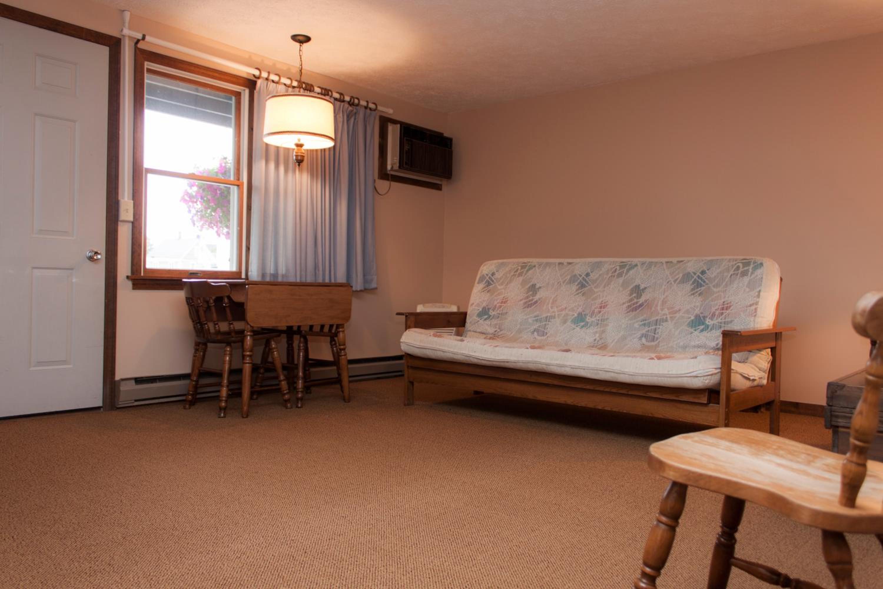 Inn Between the Beaches & Villager, photo 34