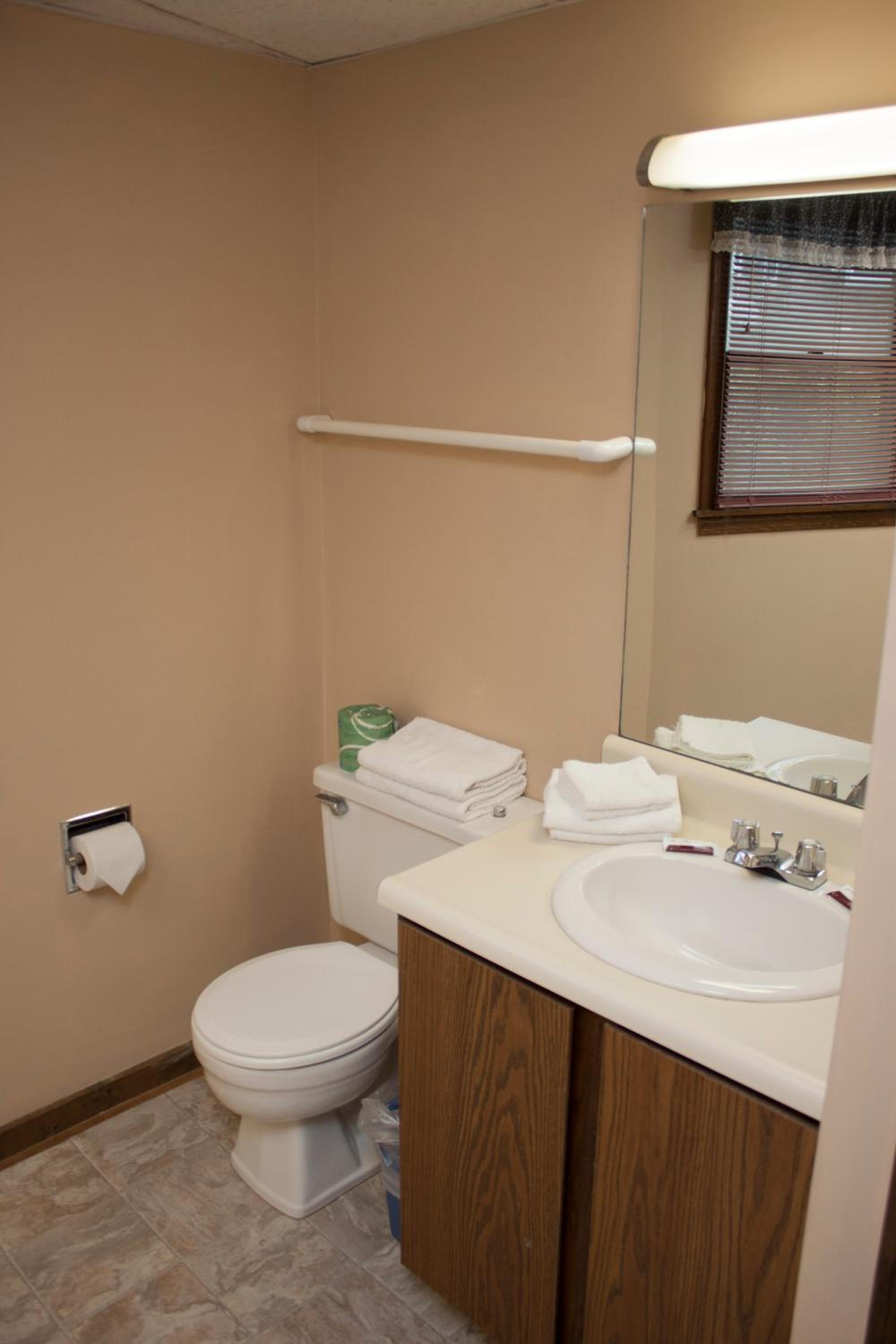 Inn Between the Beaches & Villager, photo 12