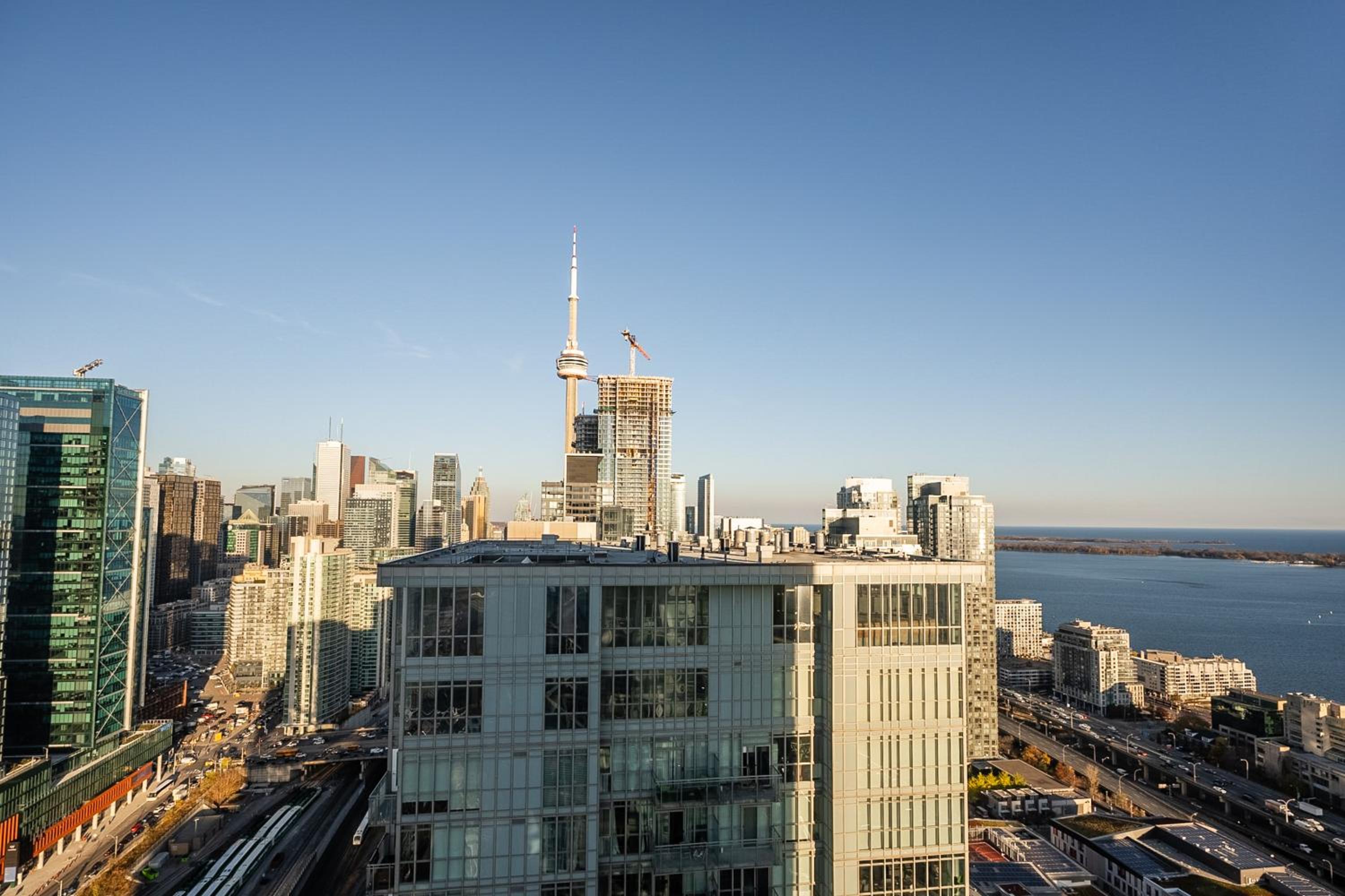 48th Floor CN Tower View 1 Bedroom Condo Iceboat Terrace Downtown Toronto