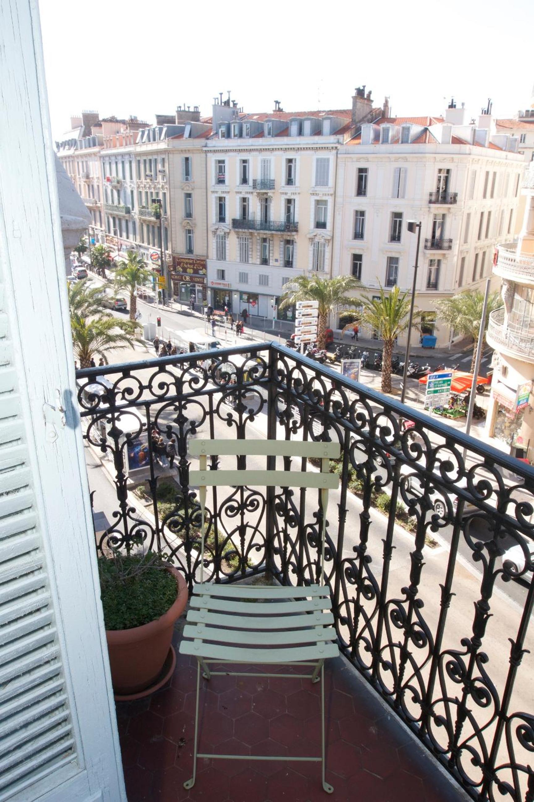 Chez Grace view 5
