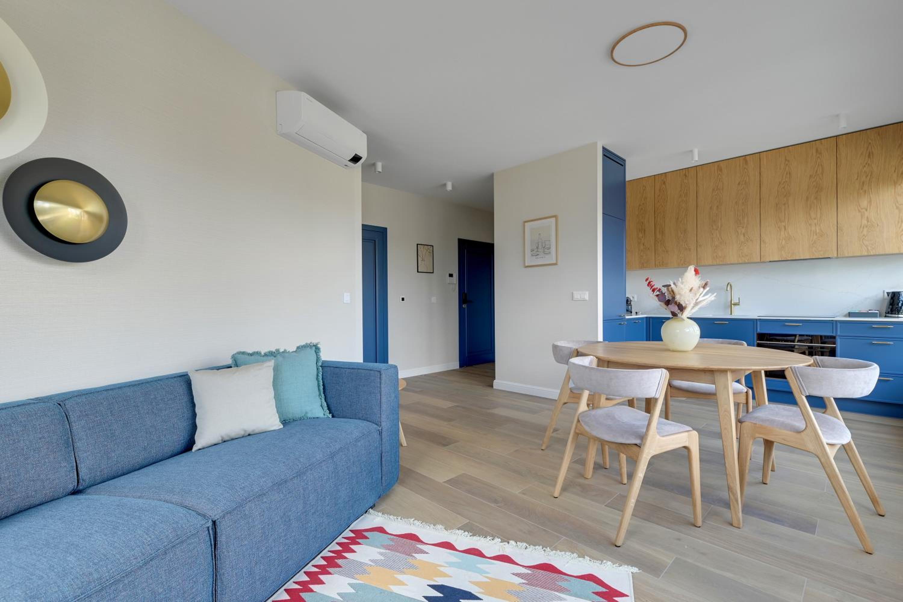 Żurawie - Food Hall, Parking & Stocznia by Downtown Apartments