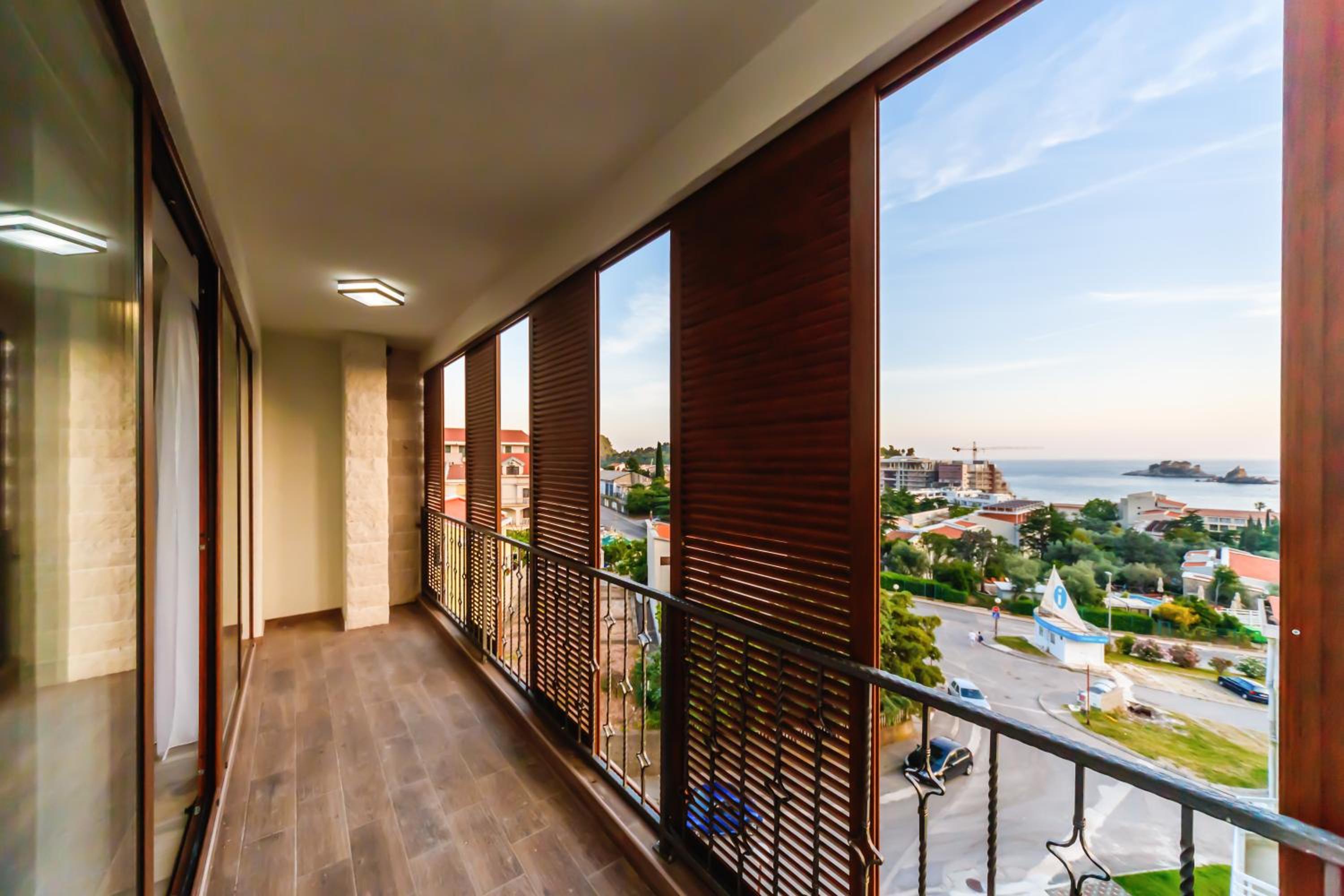 Opium Mar Apartments