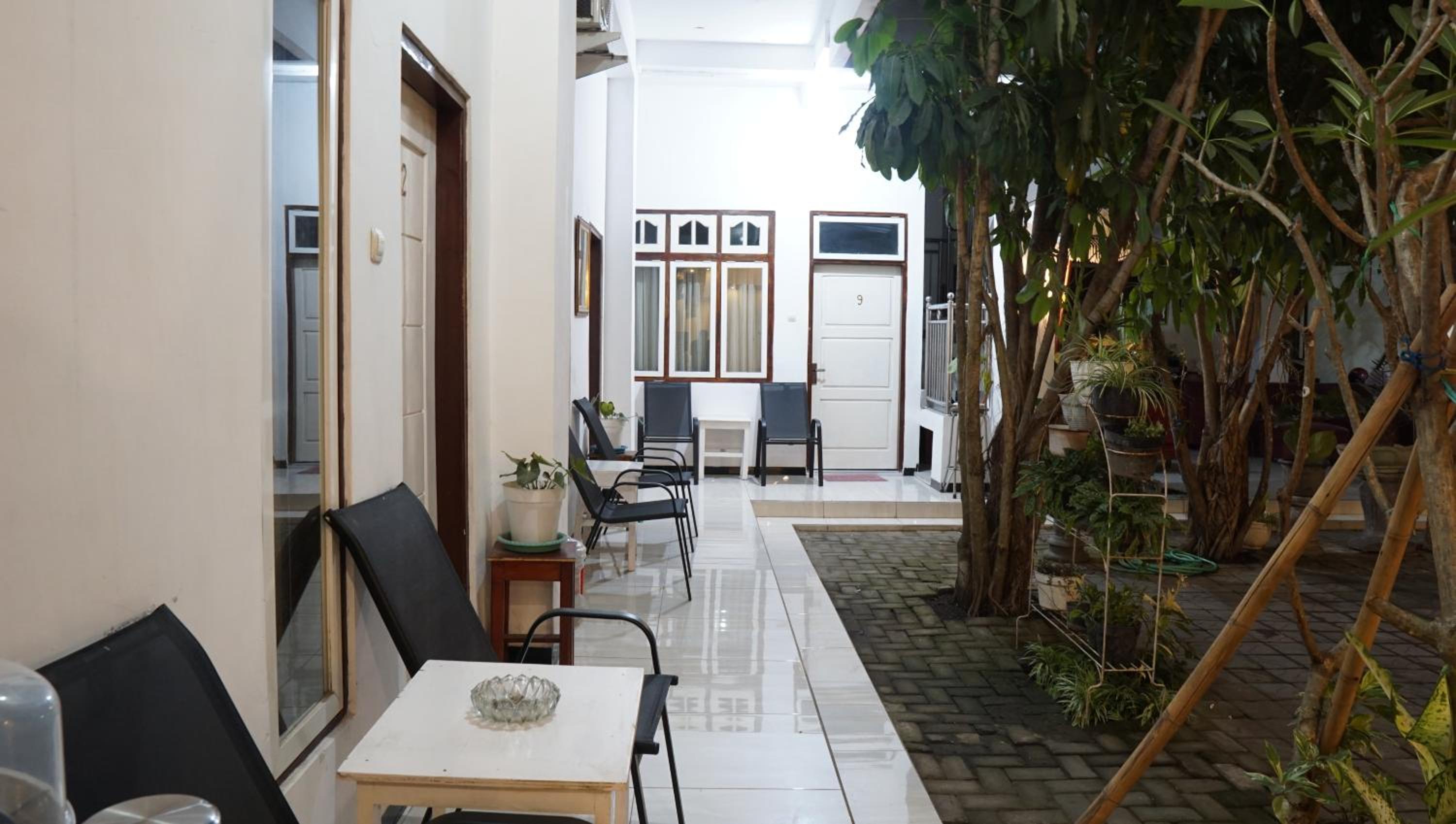 Jazz Room Kampung Inggris Syariah