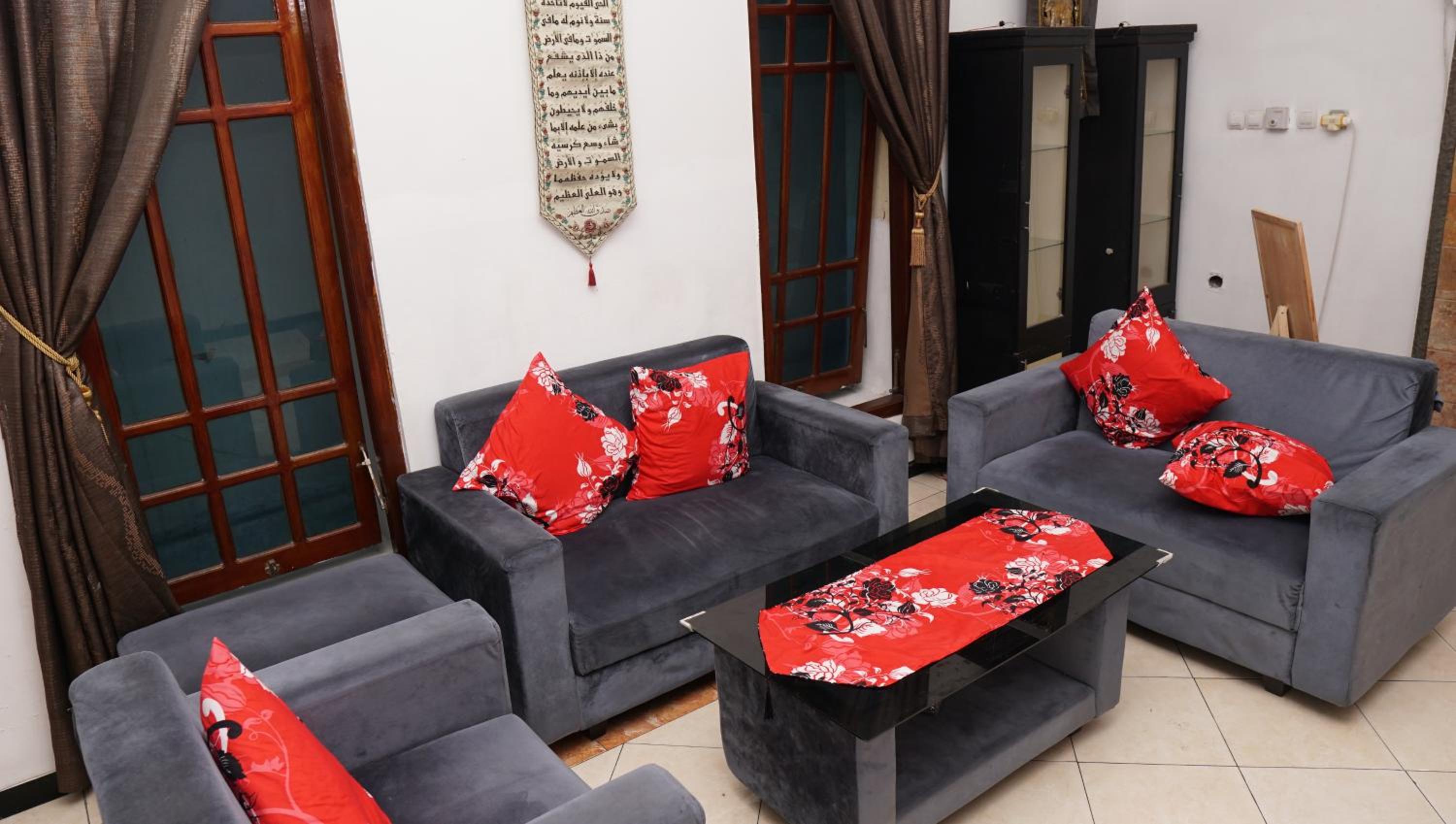 Jazz Room Kampung Inggris Syariah