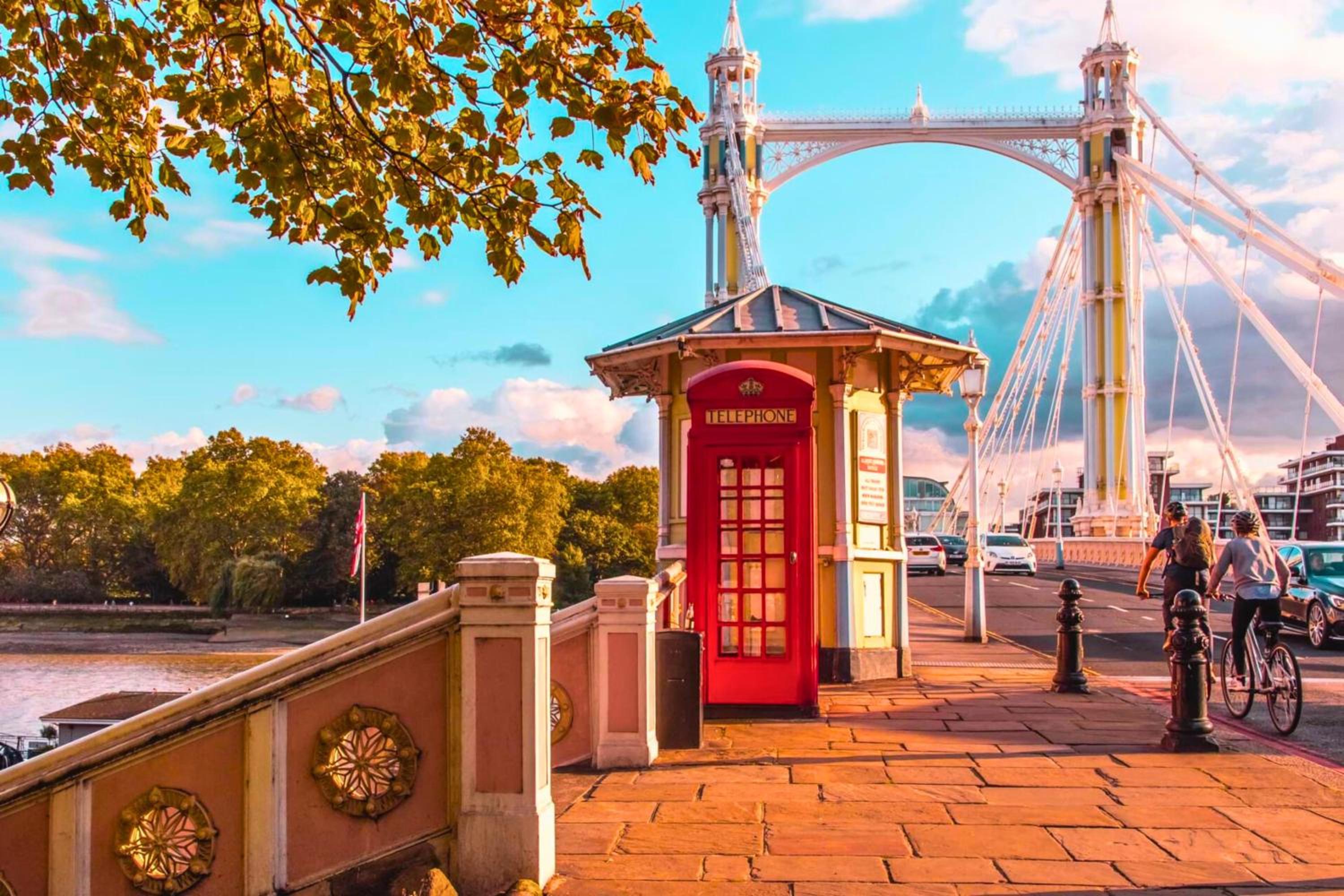 Battersea Power Station 2Bed 2Bath, Riverside Balcony Terrace, AC, 1000MB internet speed