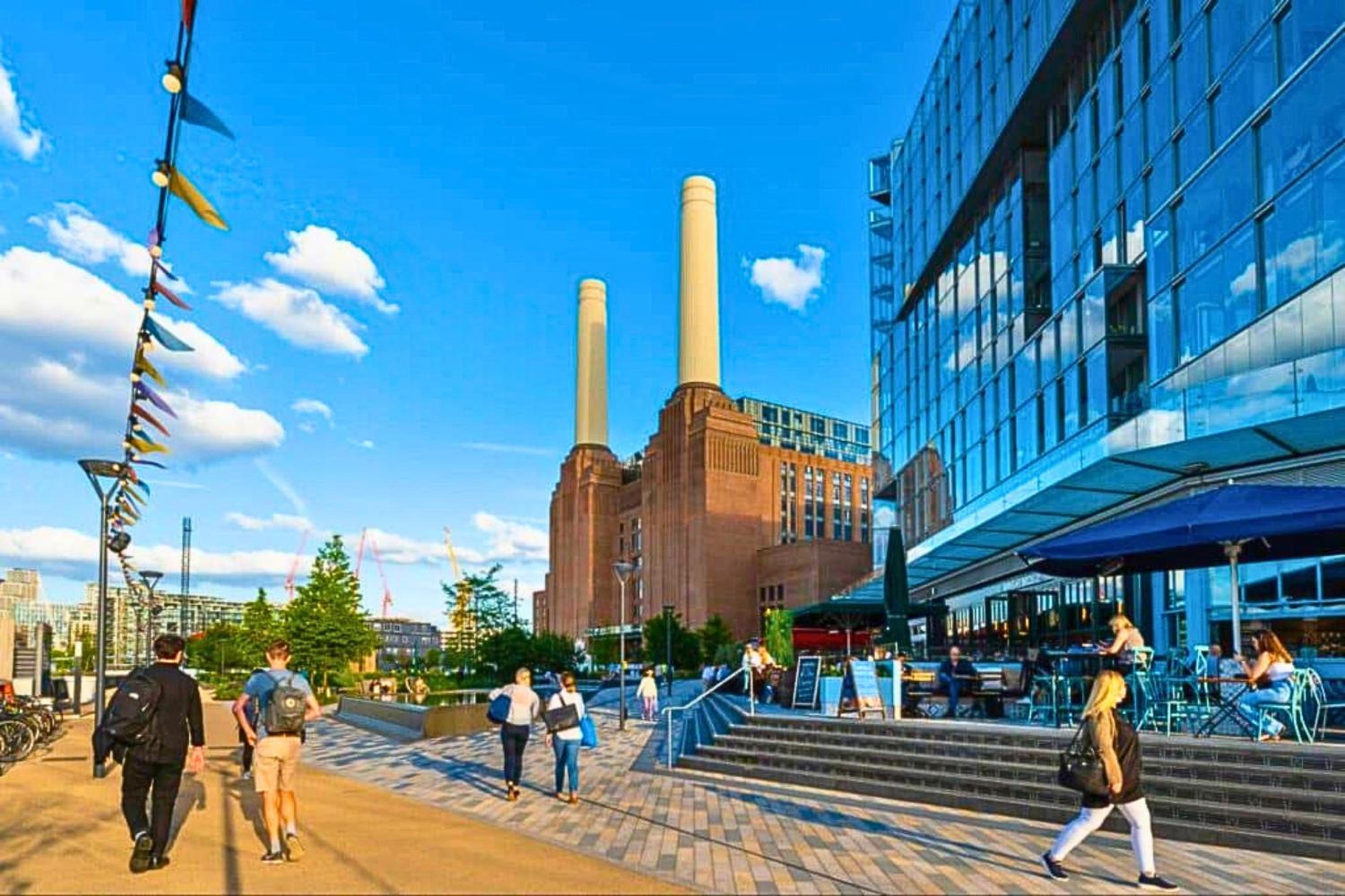 Luxury Penthouse 2Bed 2Bath 2Balcony London Eye & River Views with GYM & AC & Incredible Rooftop View