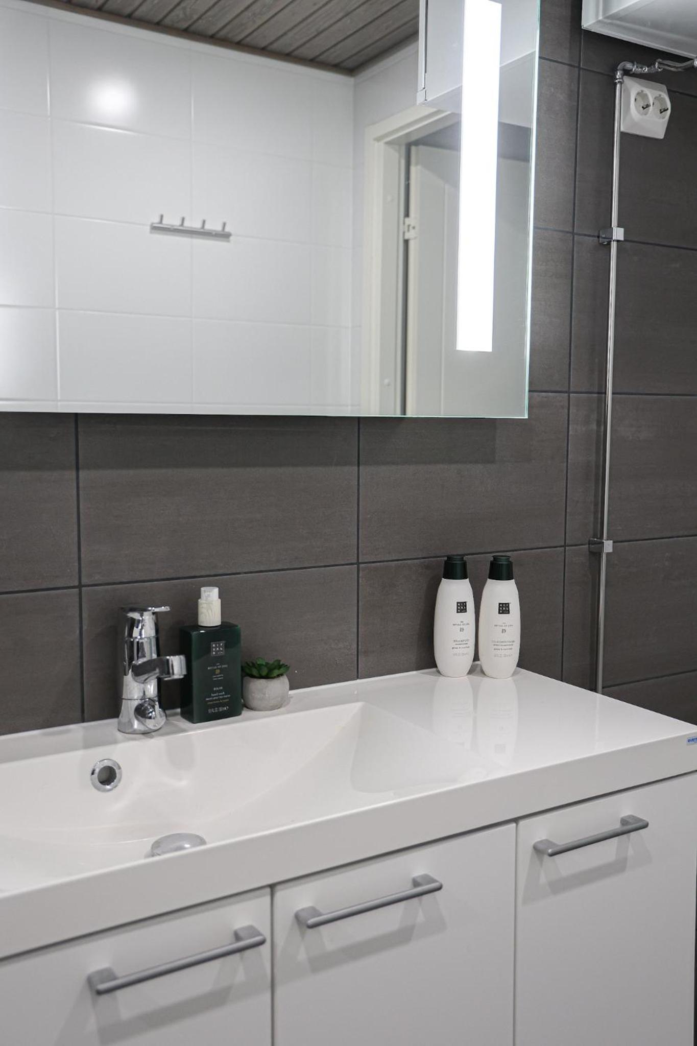 Polar City Suites l By BookLapland