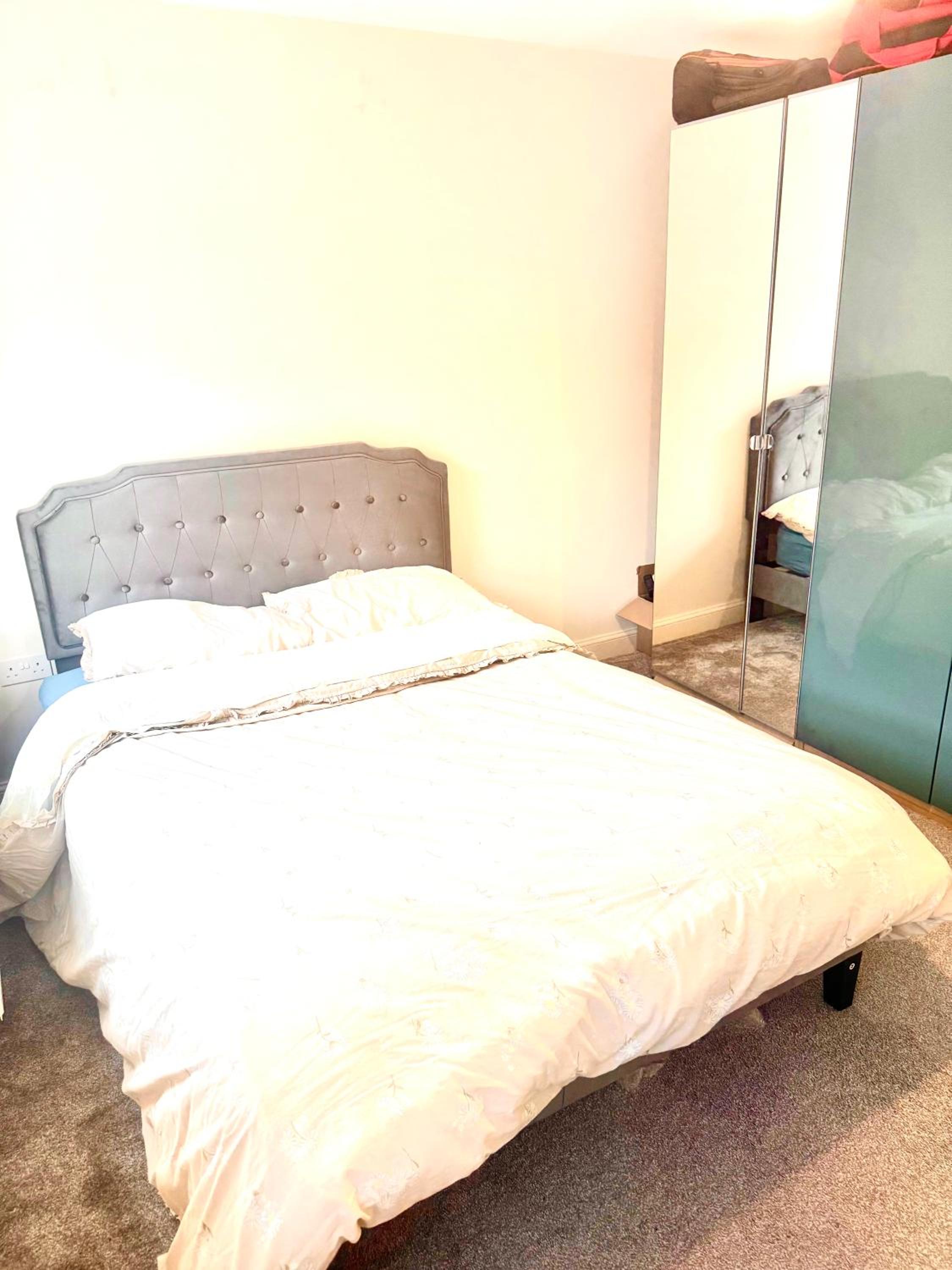Quiet and Comfortable Double guest room
