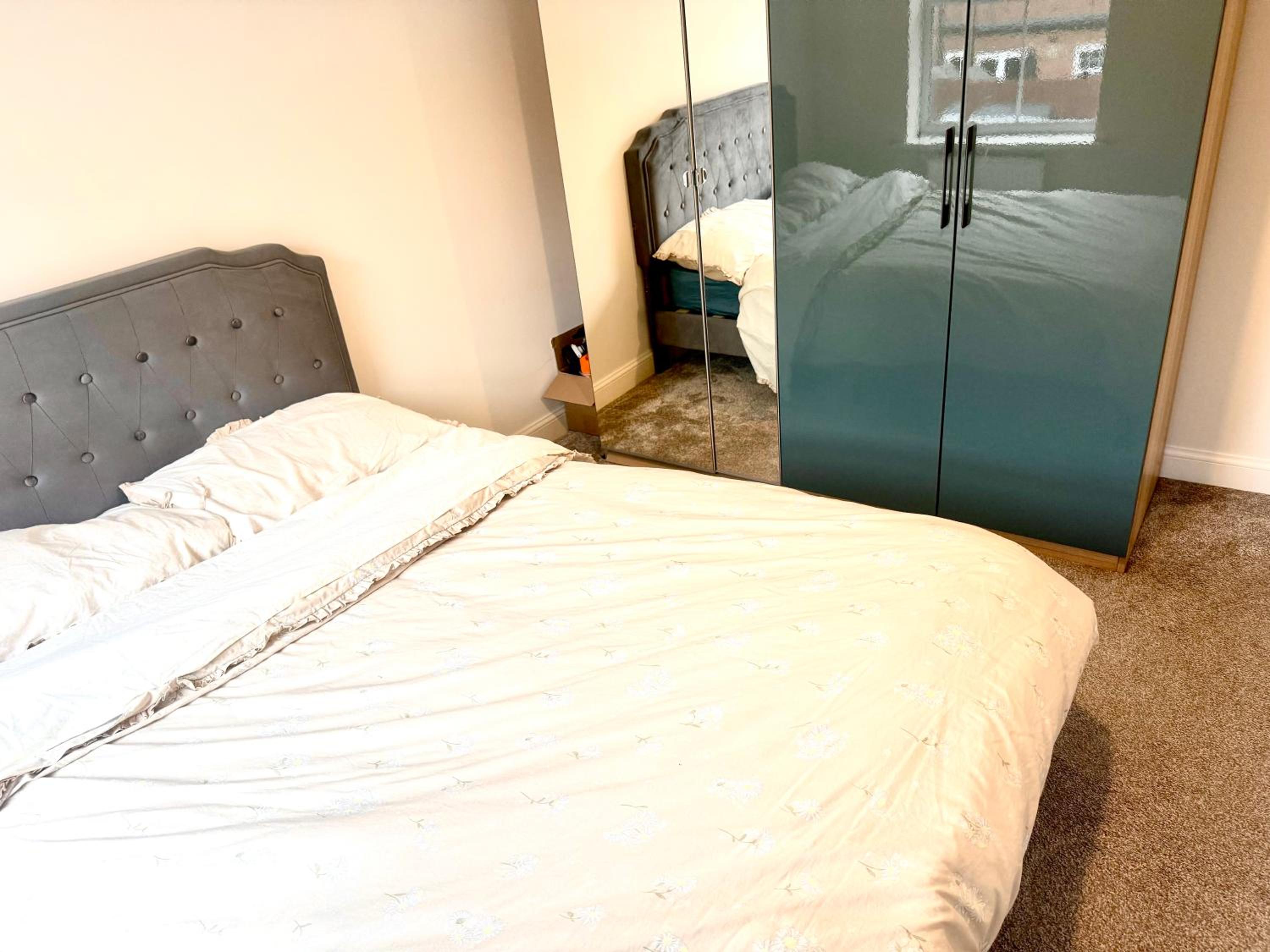 Quiet and Comfortable Double guest room
